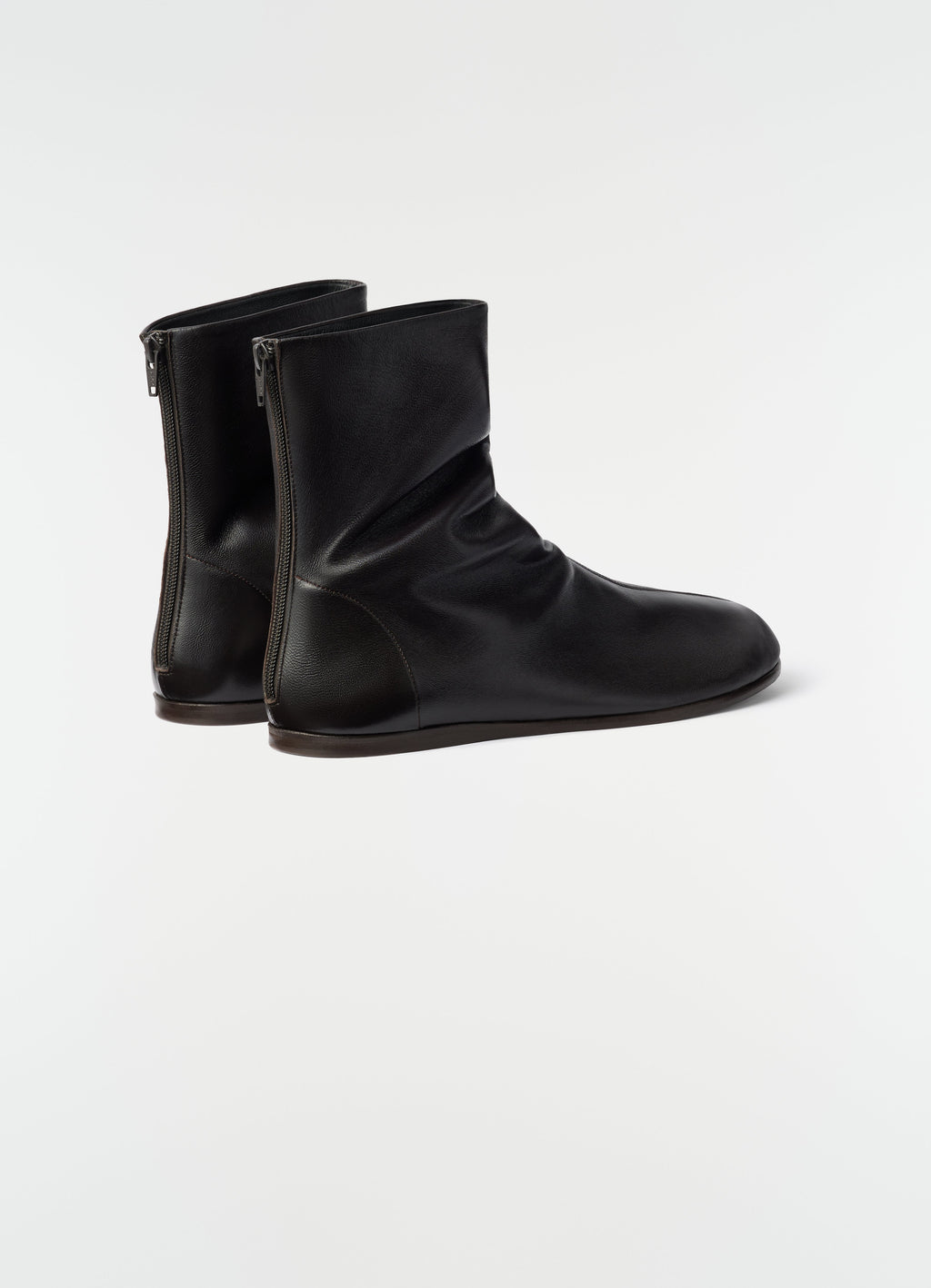 SOCK BOOTS IN SHINY NAPPA LAMB LEATHER