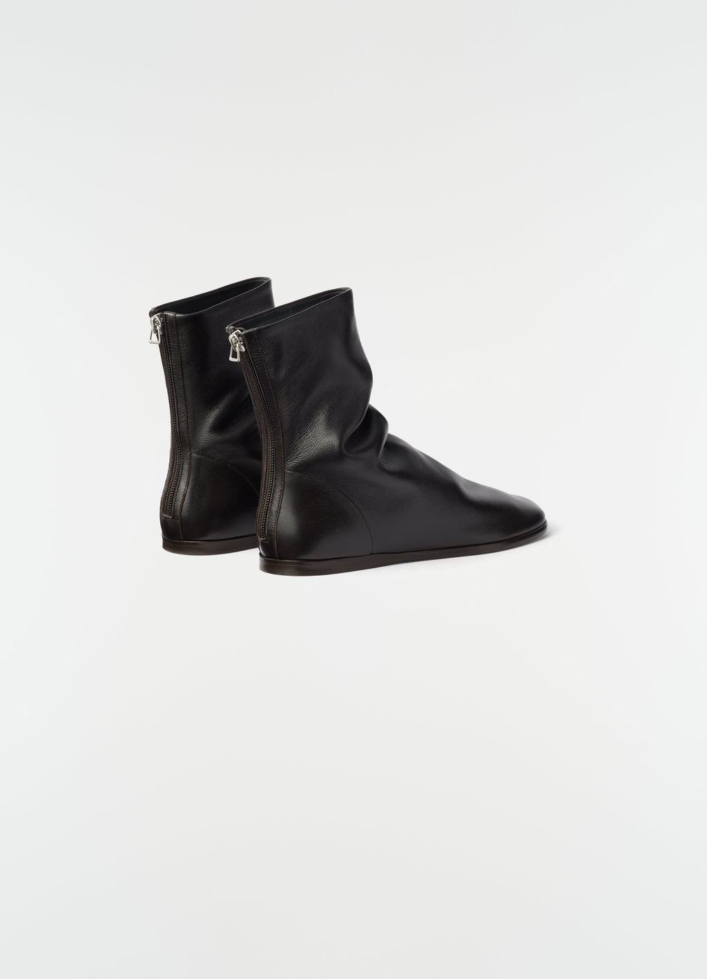 GLOVE FLAT ANKLE BOOTS IN SHINY NAPPA LAMB LEATHER