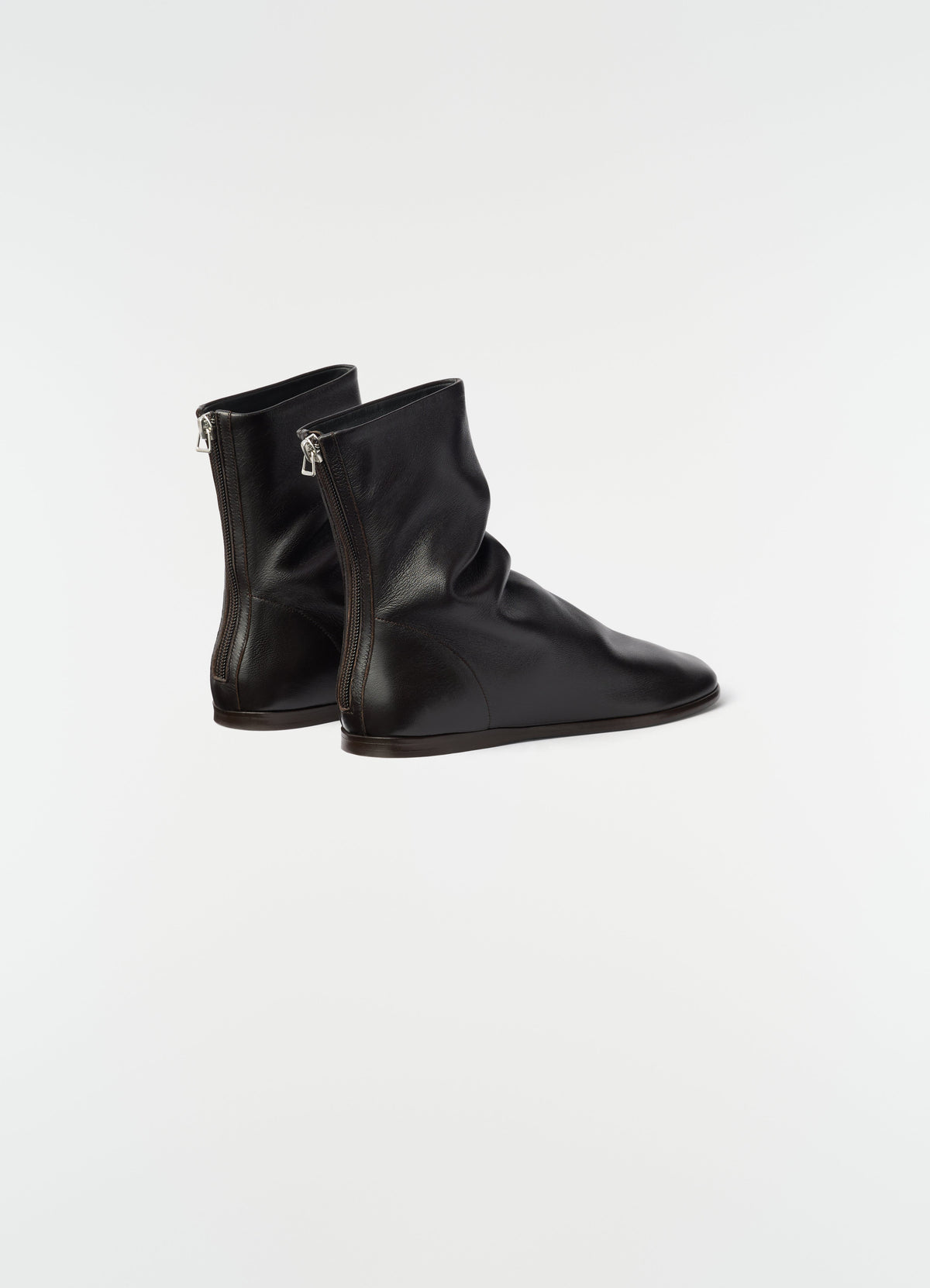 GLOVE FLAT ANKLE BOOTS IN SHINY NAPPA LAMB LEATHER