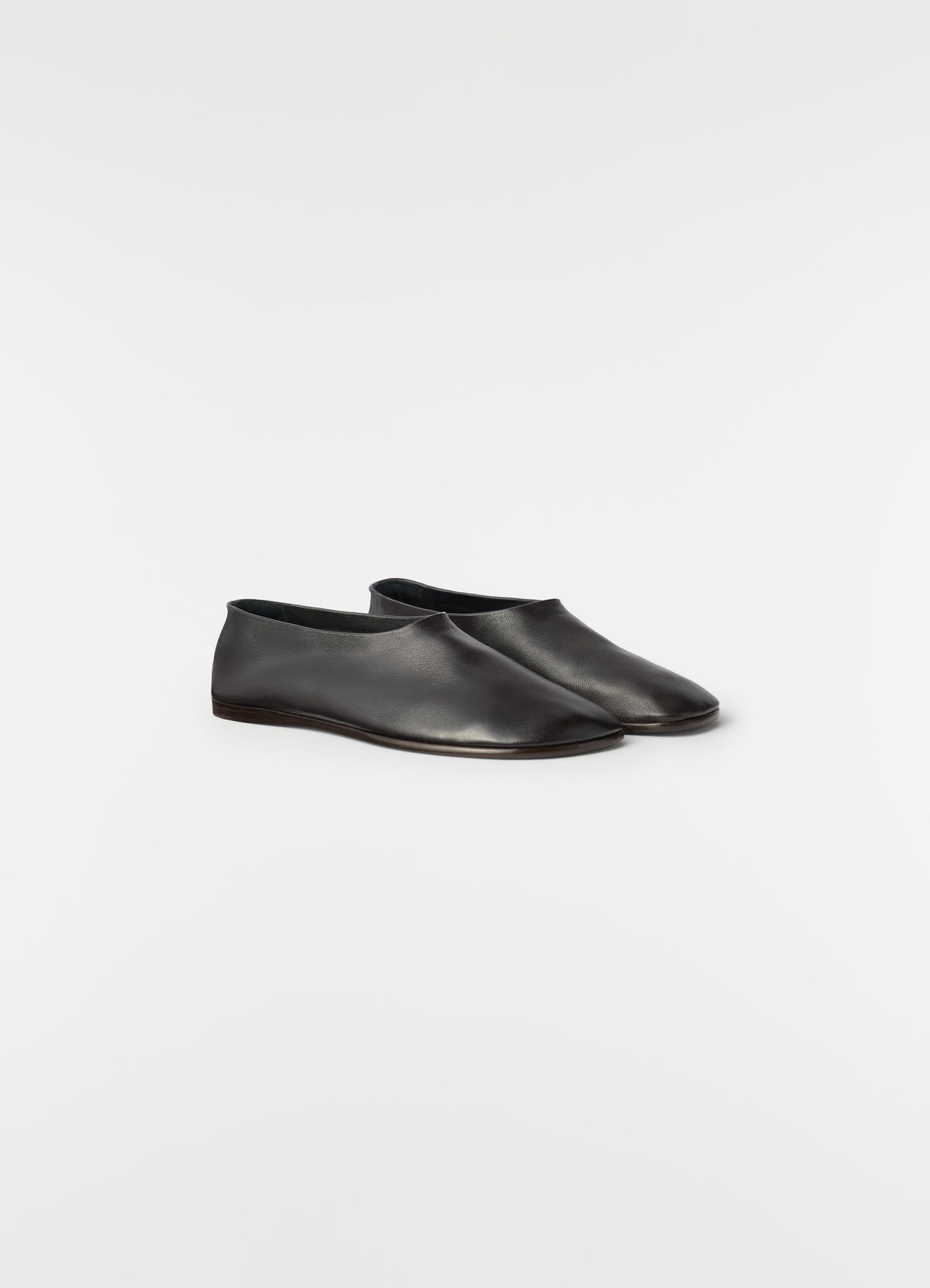GLOVE SLIP ON IN SHINY NAPPA LAMB LEATHER