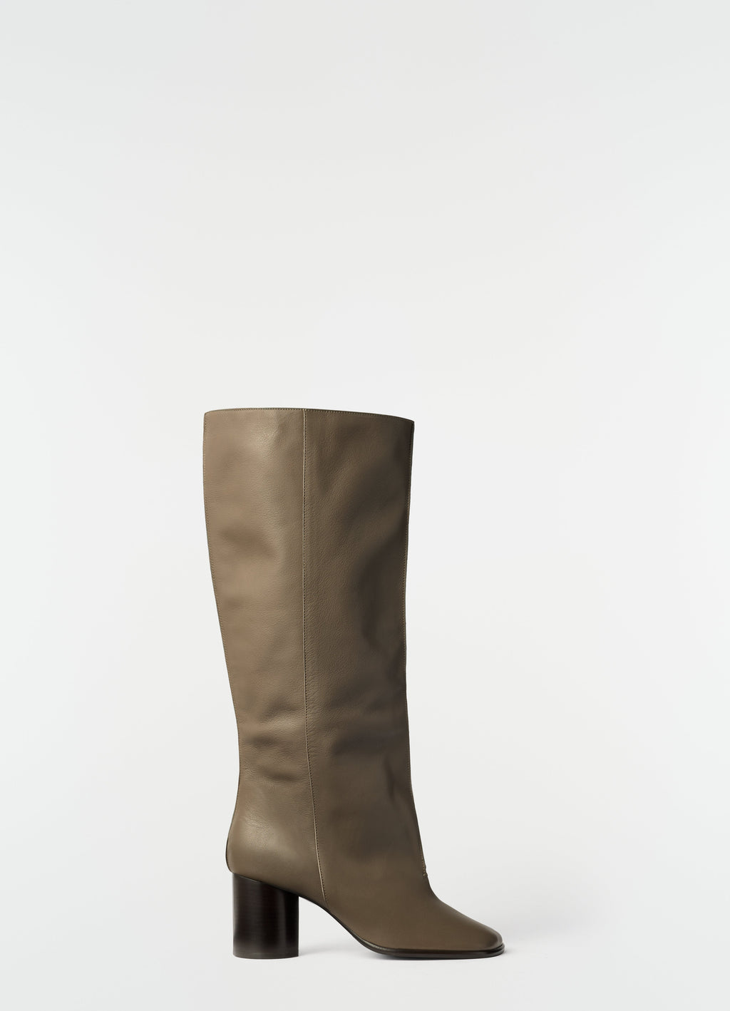 BOTTINES À TIGE FROISSÉE EN CUIR DE VEAU SOUPLE ET BRILLANT