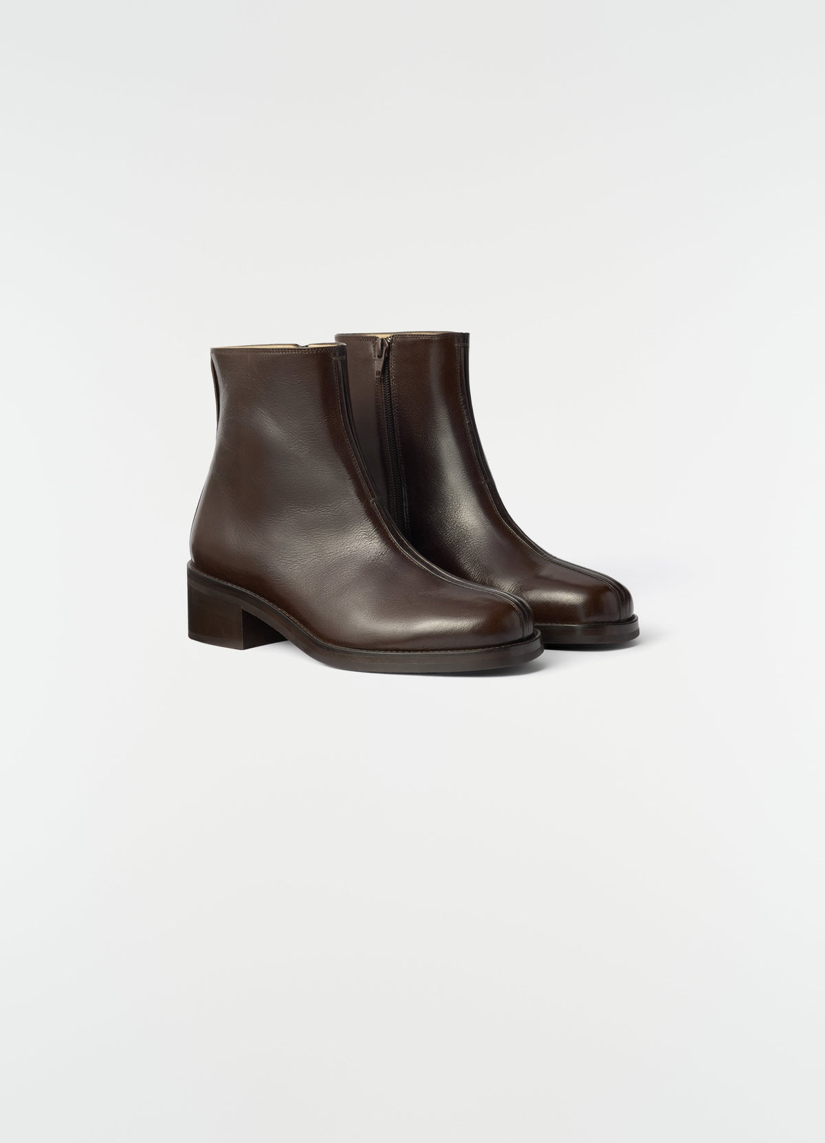 PIPED BOOTS 40MM HEEL IN SHINY BUFFALO LEATHER
