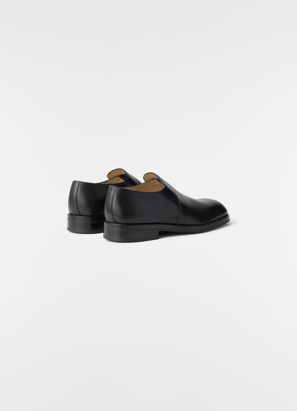 MOCASSIN HABILLÉ EN CUIR VÉGÉTAL BRILLANT