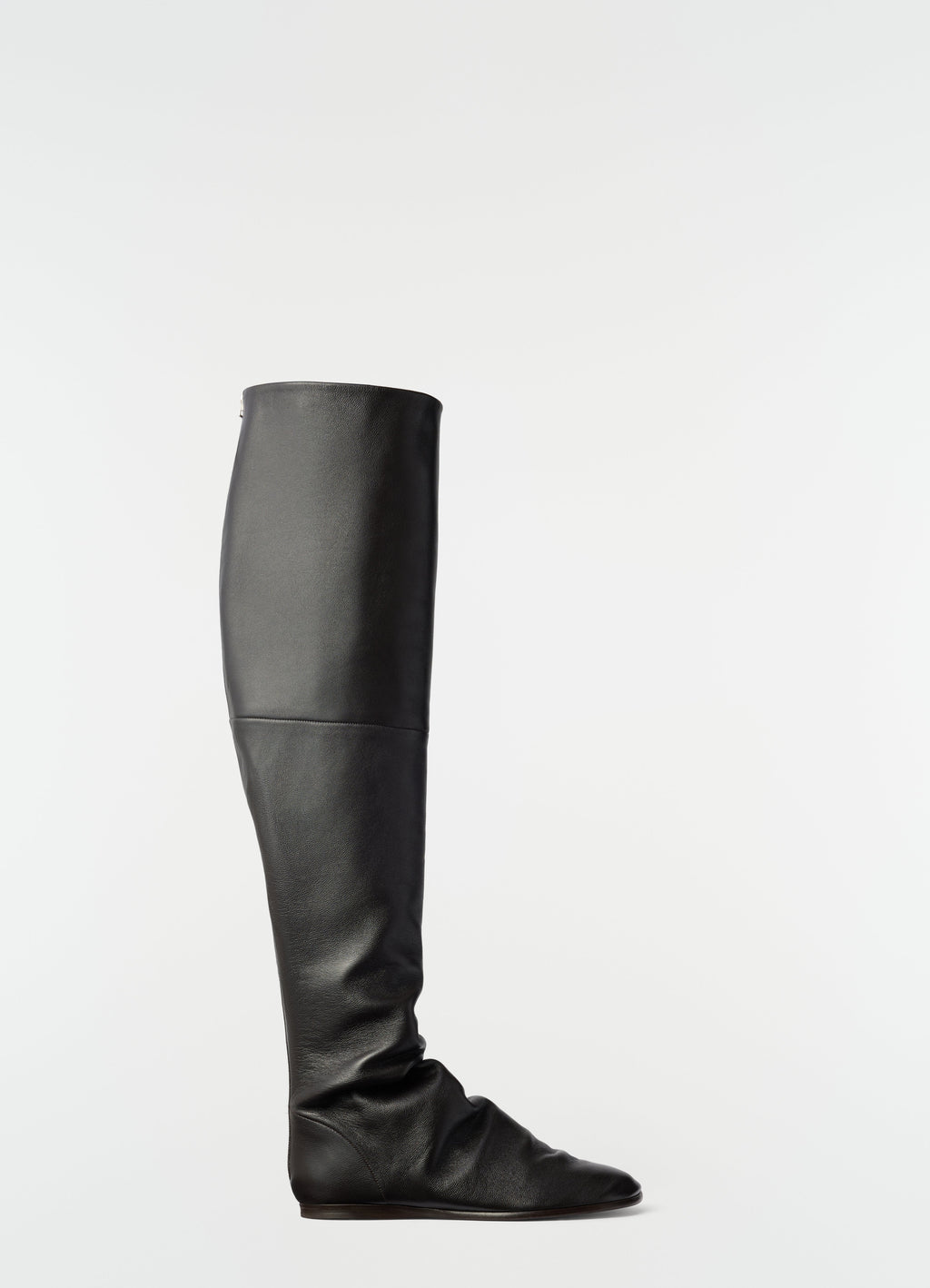 KNEE TOP GLOVE FLAT BOOTS IN SHINY NAPPA LAMB