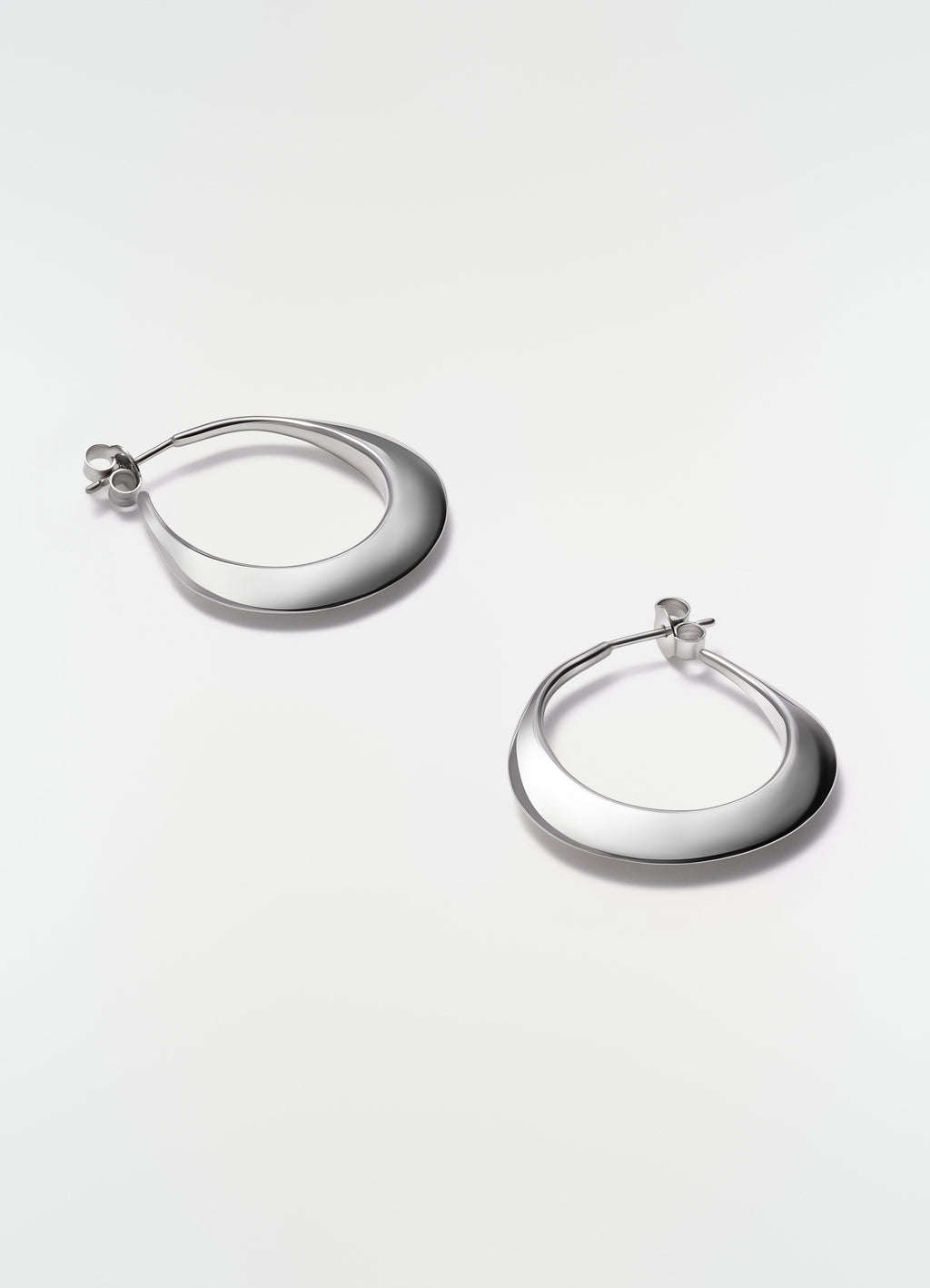 BOUCLES D'OREILLES CRÉOLES EN ARGENT RHODIÉ