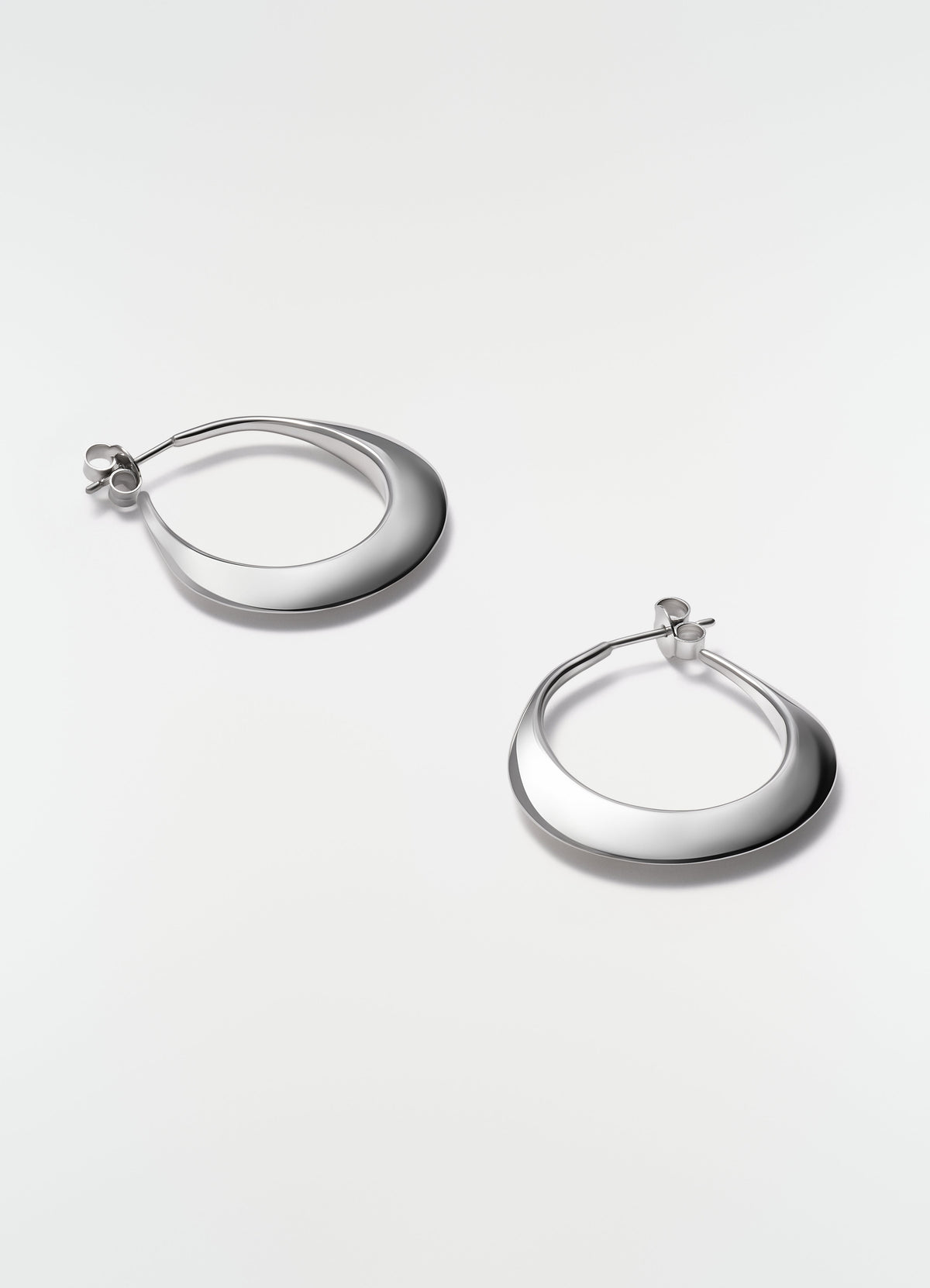 BOUCLES D'OREILLES CRÉOLES EN ARGENT RHODIÉ