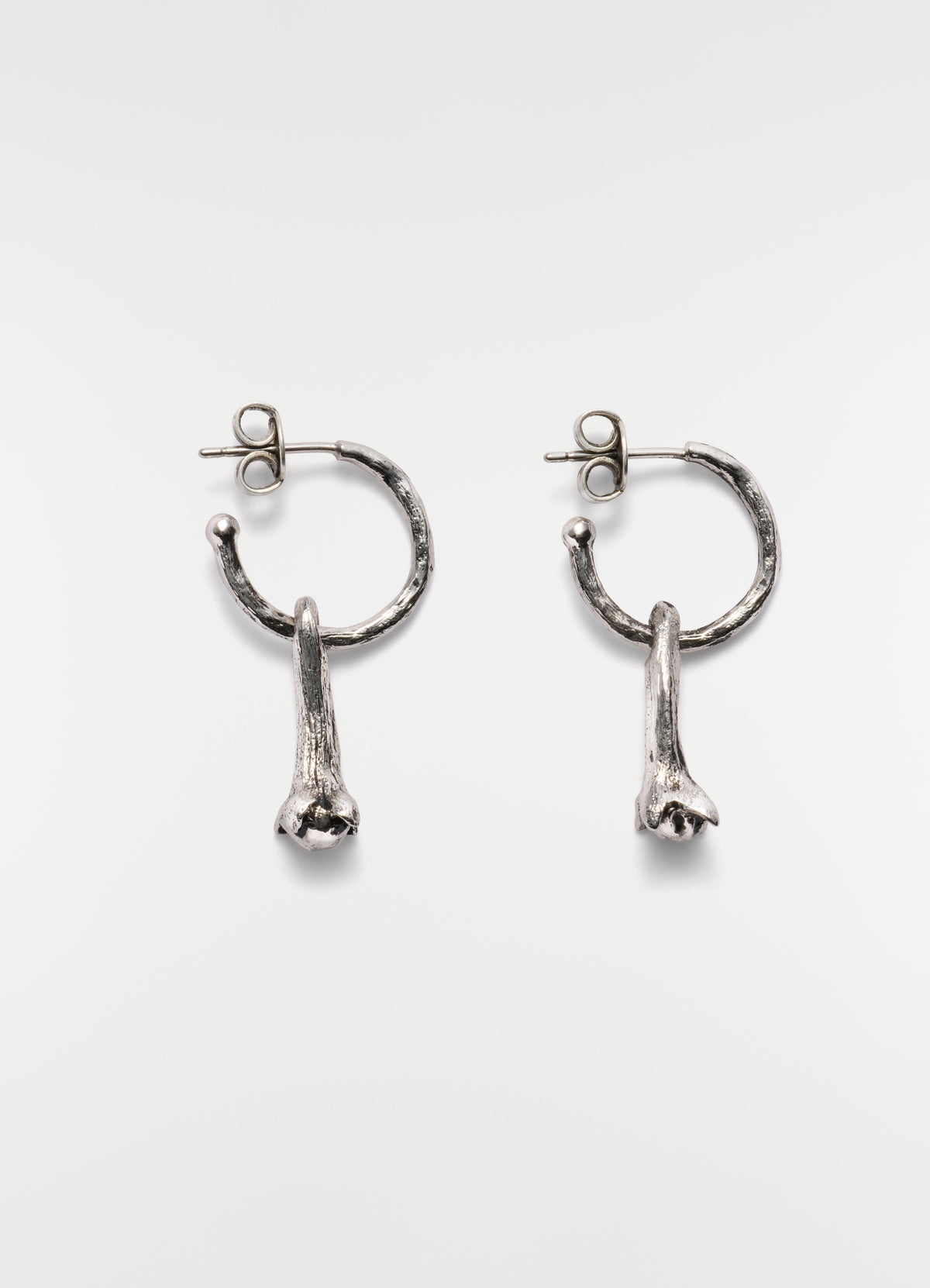 CLOVE EARRINGS IN BRASS
