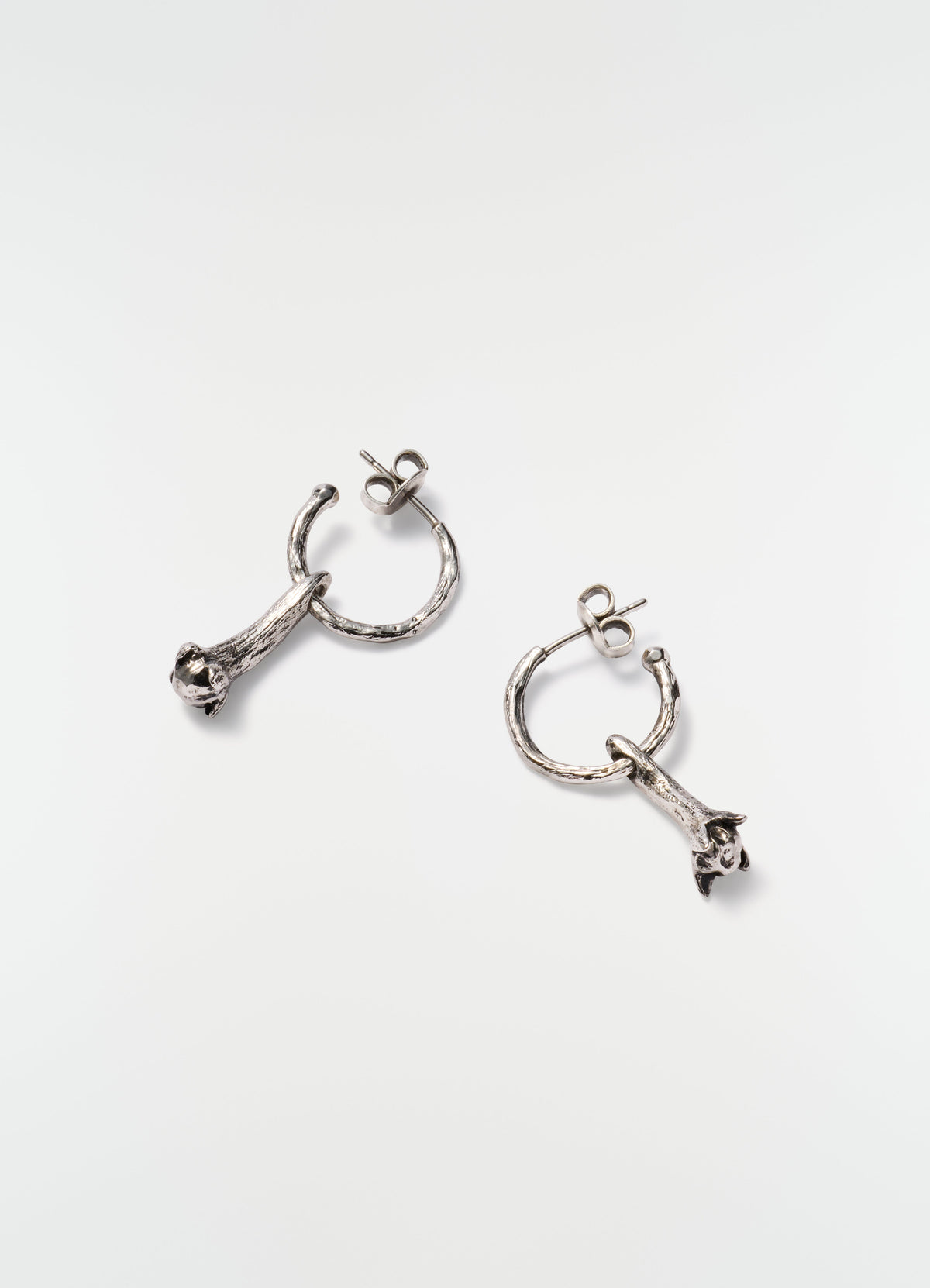 CLOVE EARRINGS IN BRASS