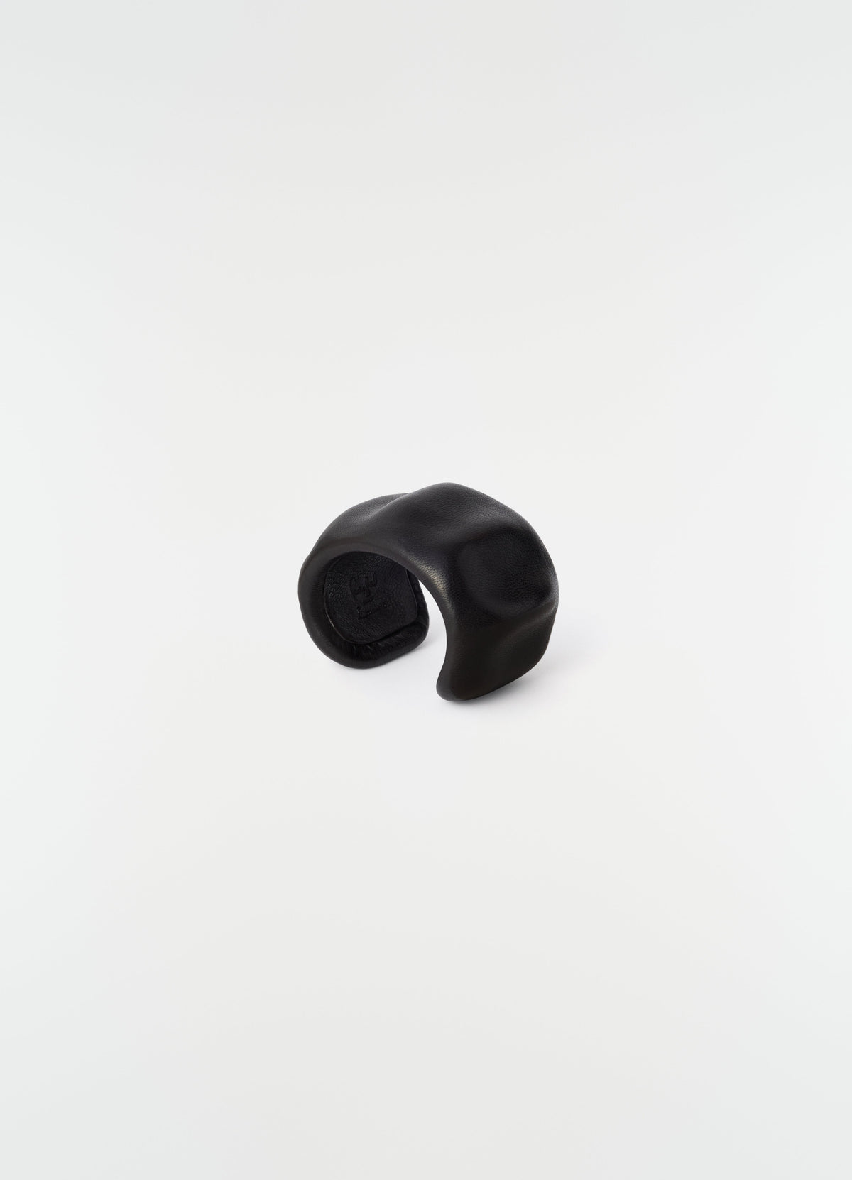 CARLOS CUFF IN GOATSKIN LEATHER