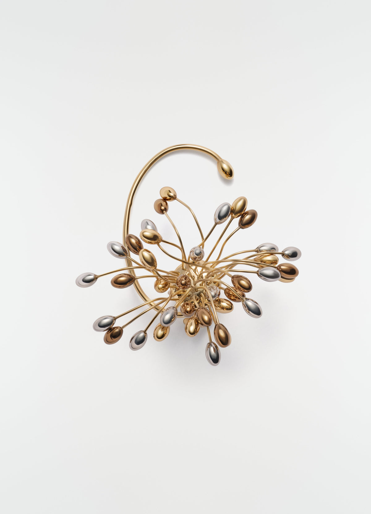 SEEDS SINGLE EARRING IN BRASS
