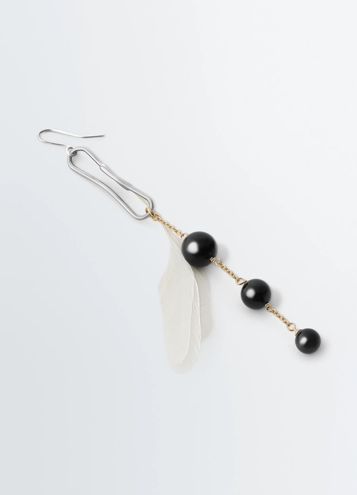 BOUCLE D'OREILLE POINT AVEC ONYX ET PLUME DE COQ