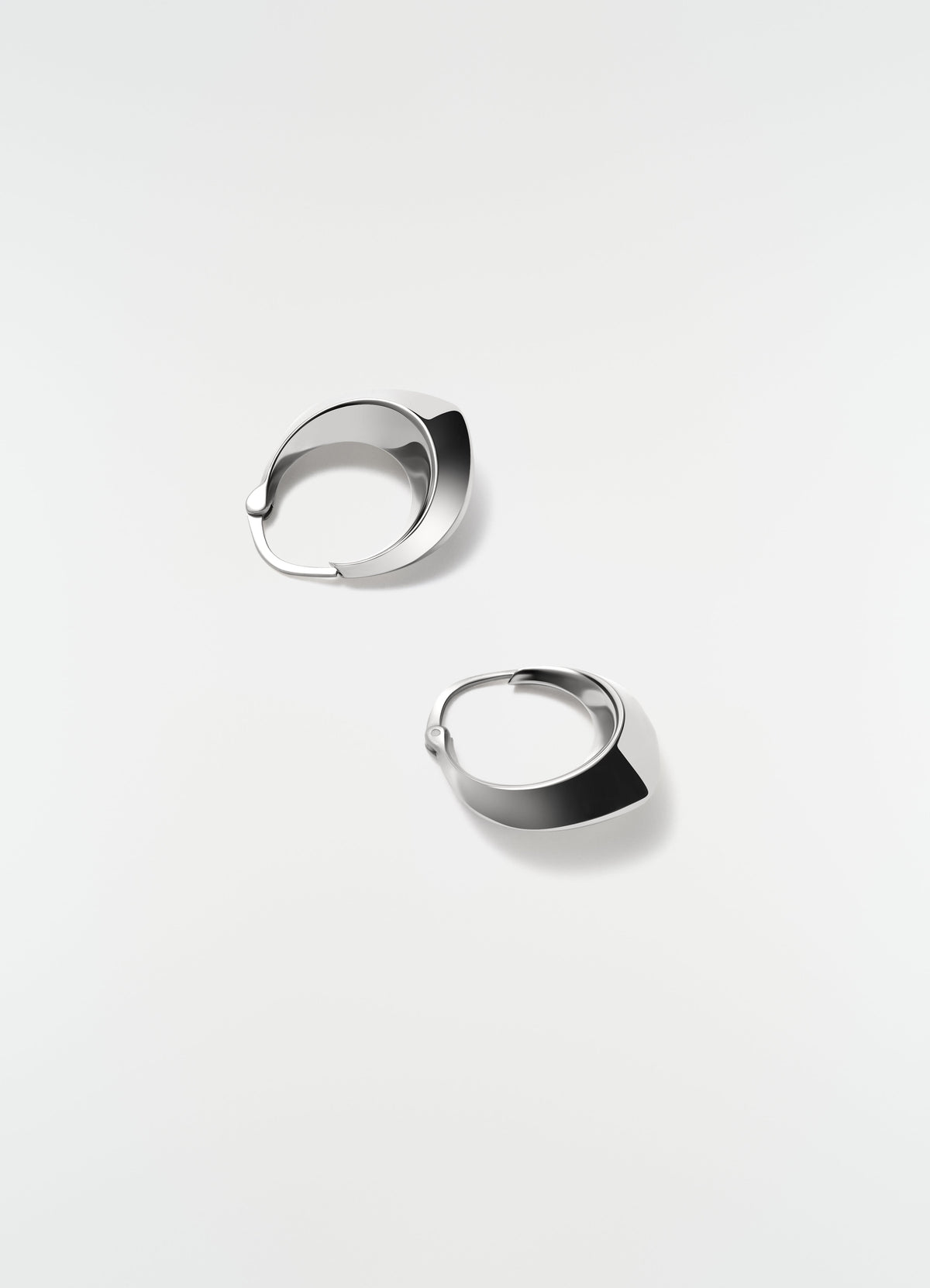 DROP EDGE HOOPS IN RHODIUM SILVER