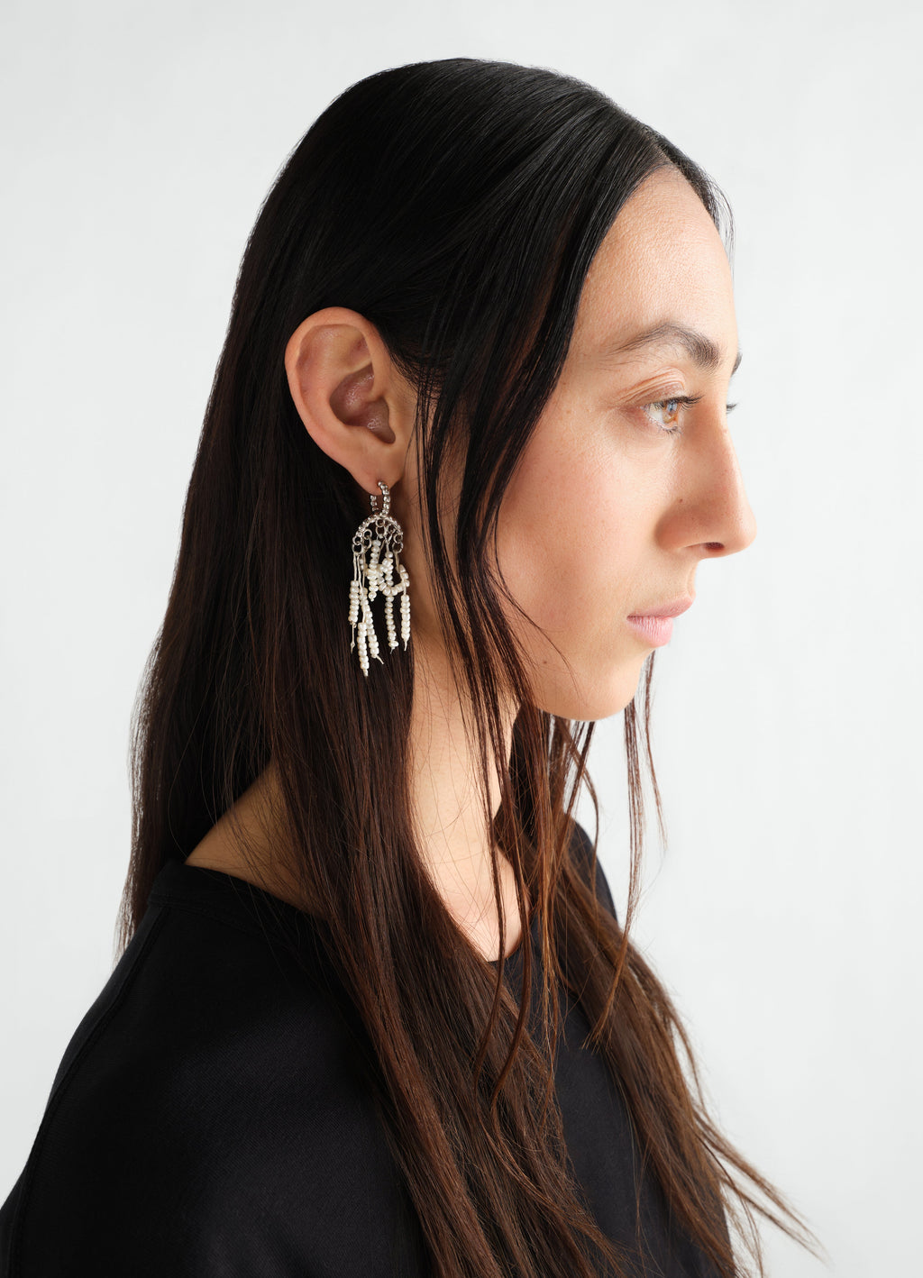 BOUCLES D'OREILLES PAMPILLES EN PERLES DE VERRE.