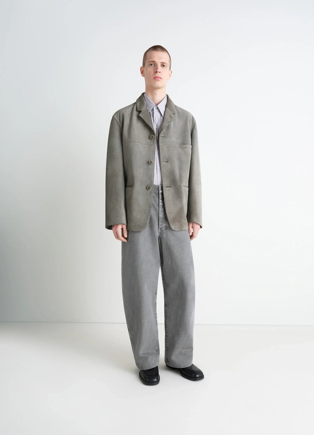 VESTE SIMPLE BOUTONNAGE EN DAIM BROSSÉ