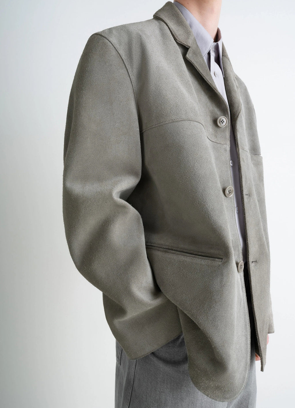 VESTE SIMPLE BOUTONNAGE EN DAIM BROSSÉ