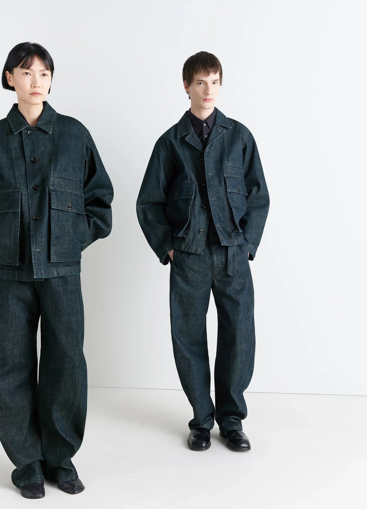 VESTE CARRÉE EN DENIM INDIGO