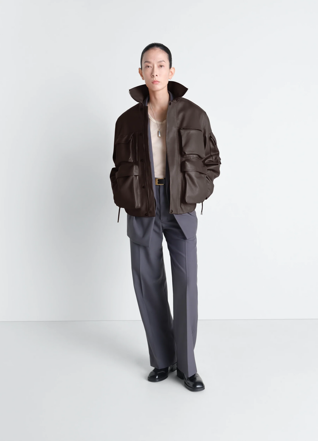 BLOUSON EN CUIR ÉPAIS AVEC POCHES