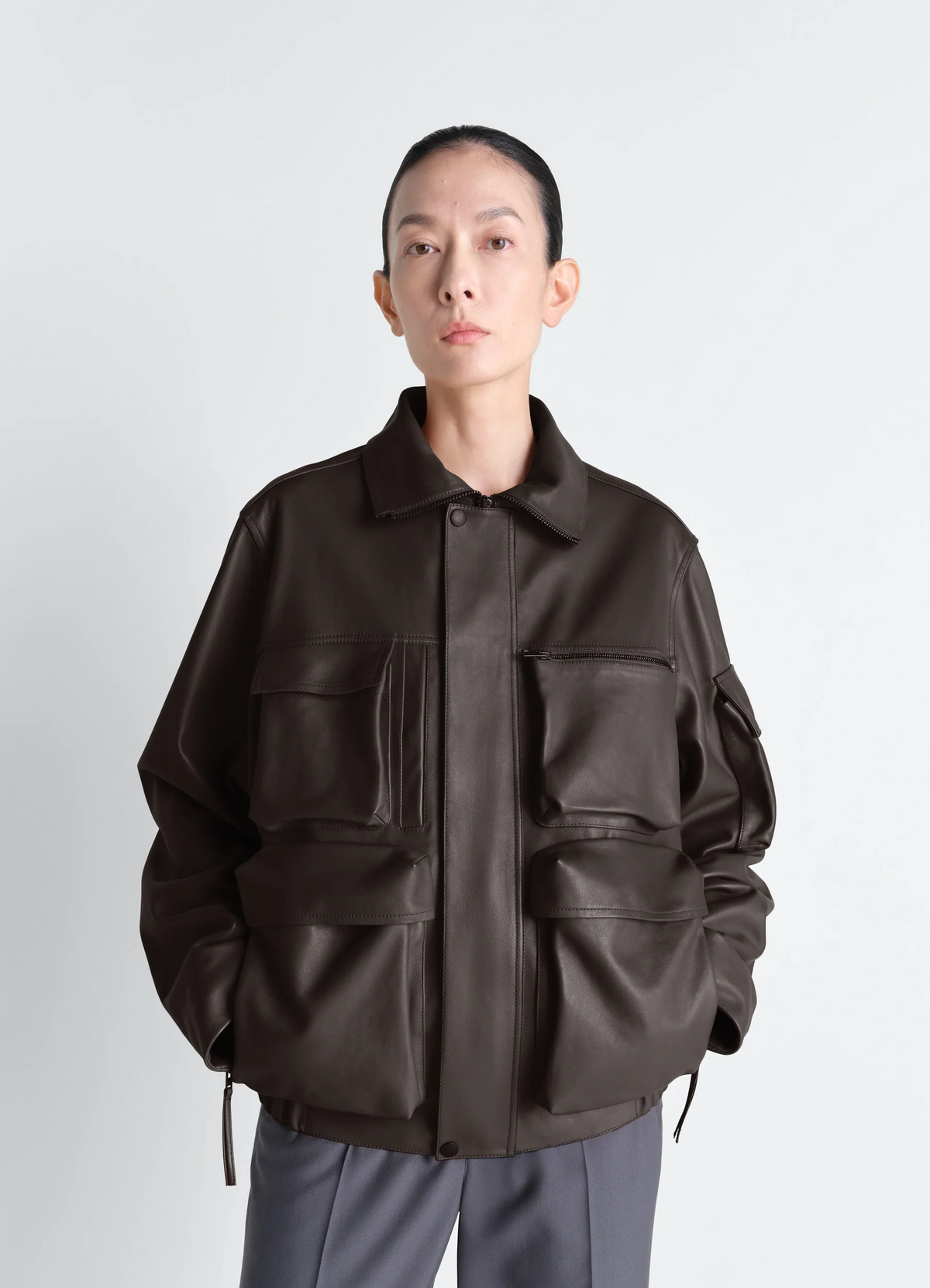 BLOUSON EN CUIR ÉPAIS AVEC POCHES