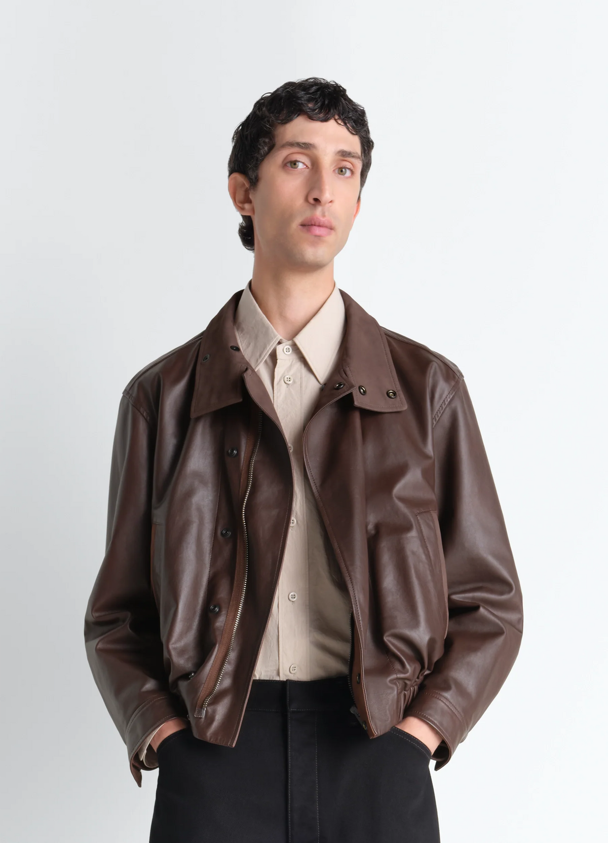BLOUSON EN CUIR SOUPLE EN CUIR DE VACHETTE TYPE PAPIER