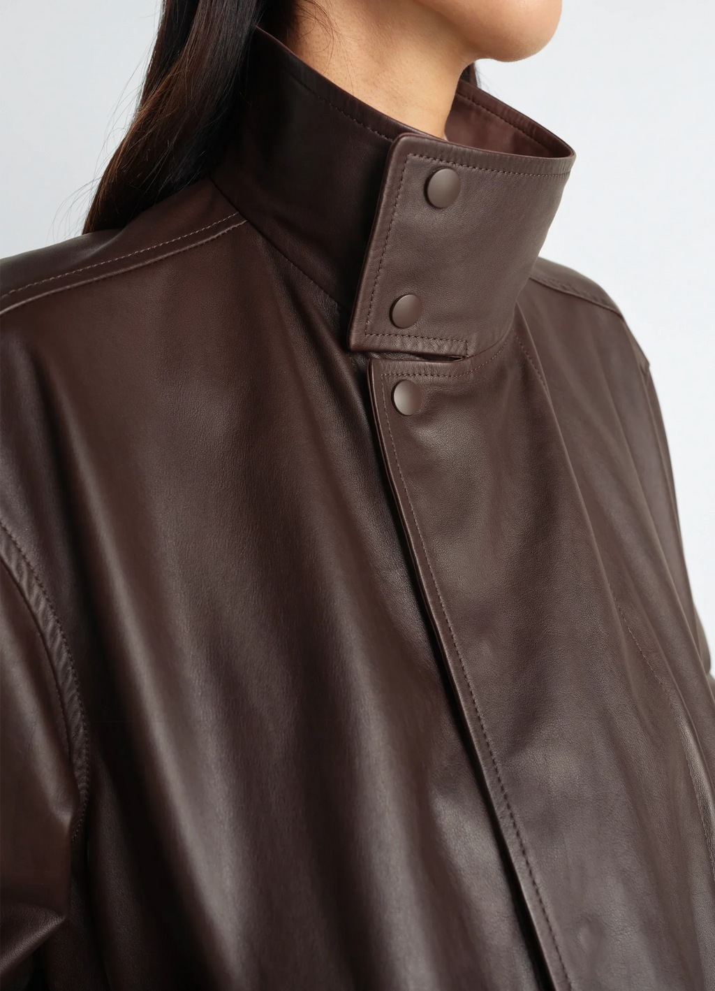 BLOUSON EN CUIR SOUPLE EN CUIR DE VACHETTE TYPE PAPIER