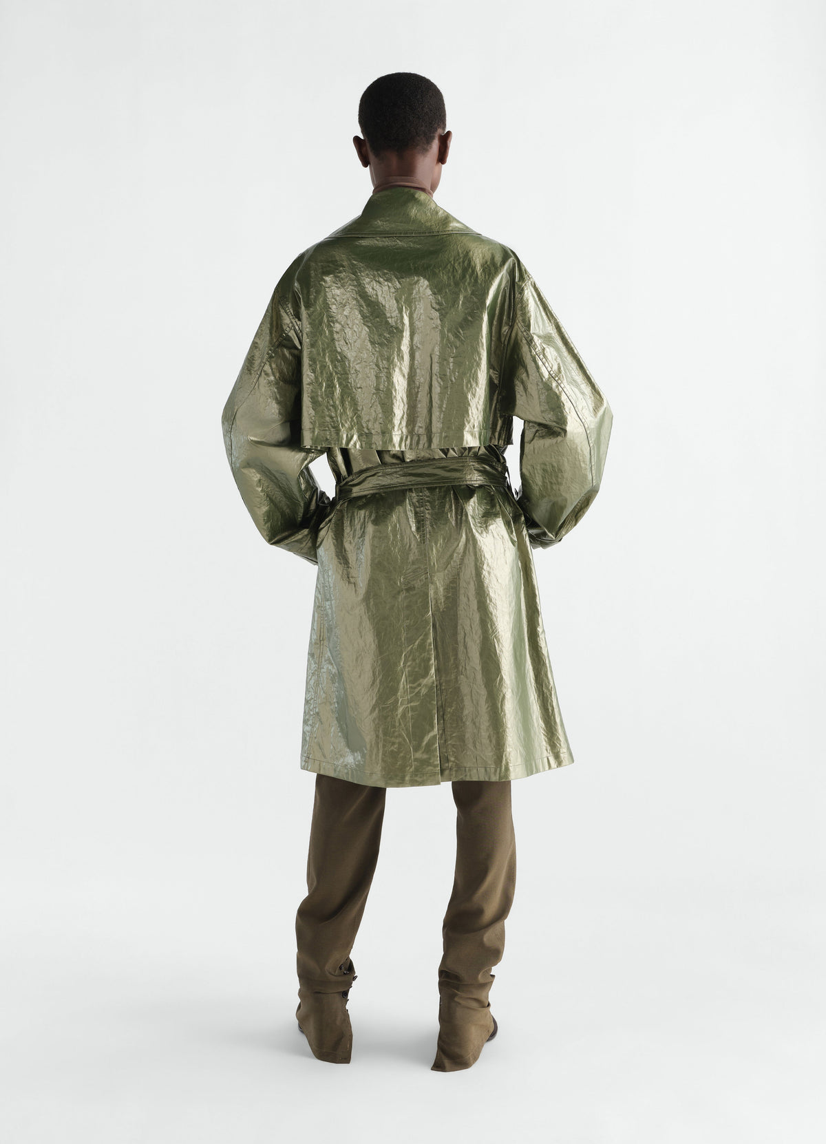 TRENCH COAT IN WATER-REPELLENT SHINY COATED LINEN
