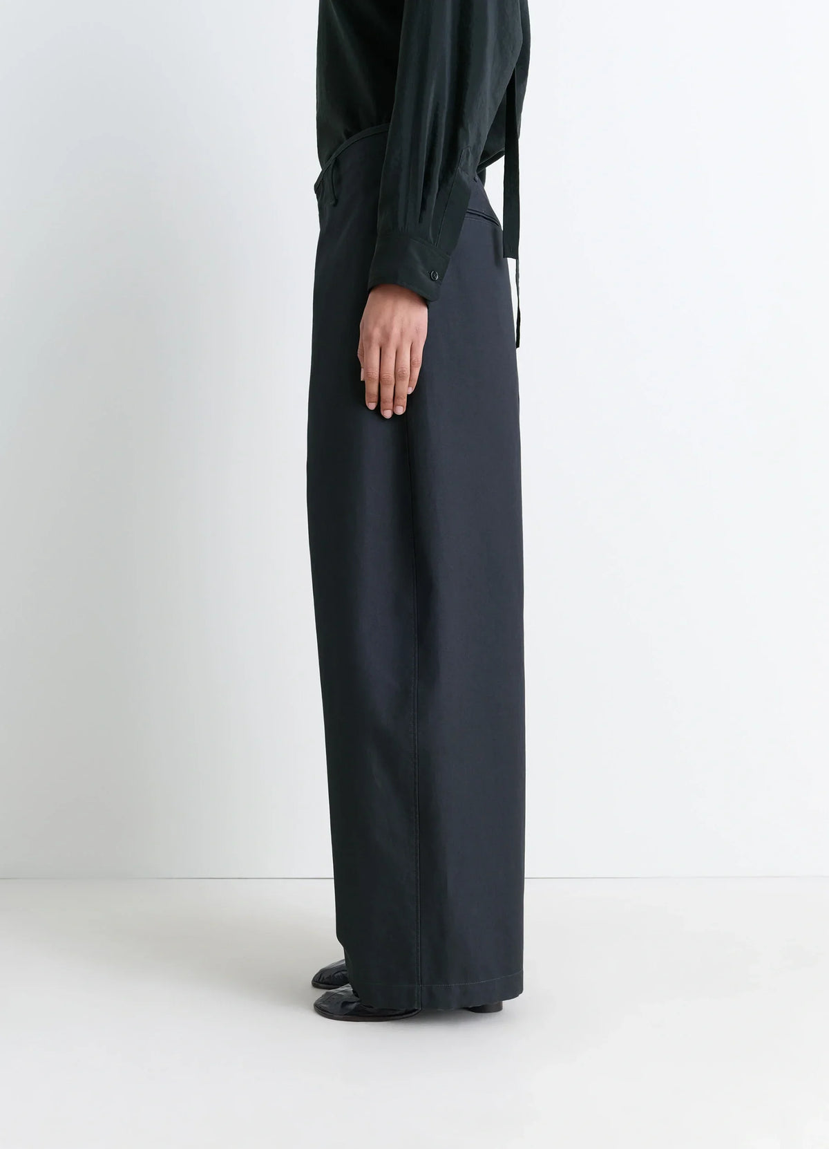 CHINO LARGE EN SERGÉ DE COTON ÉPAIS