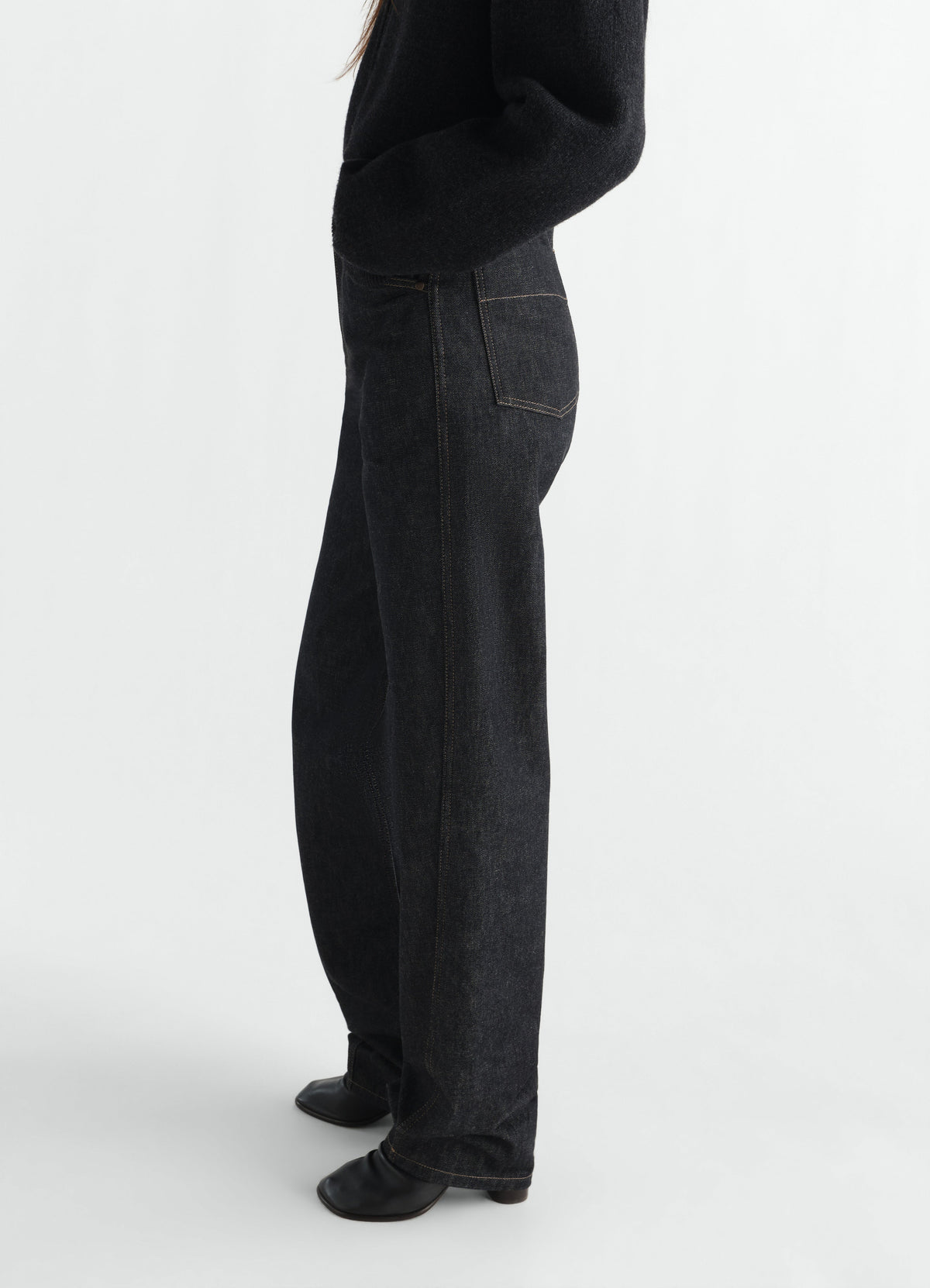PANTALON TWISTÉ À CINQ POCHES EN DENIM ARDOISE ÉPAIS