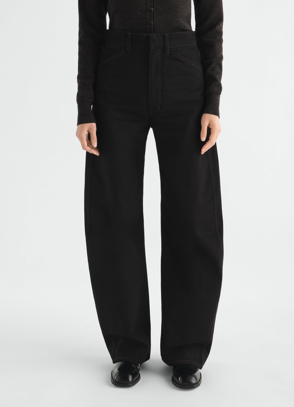PANTALON INCURVÉ TAILLE HAUTE EN DENIM NOIR ÉPAIS