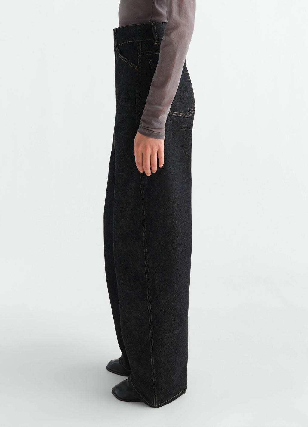 HIGH WAISTED CURVED PANTS IN HEAVY SLATE DENIM