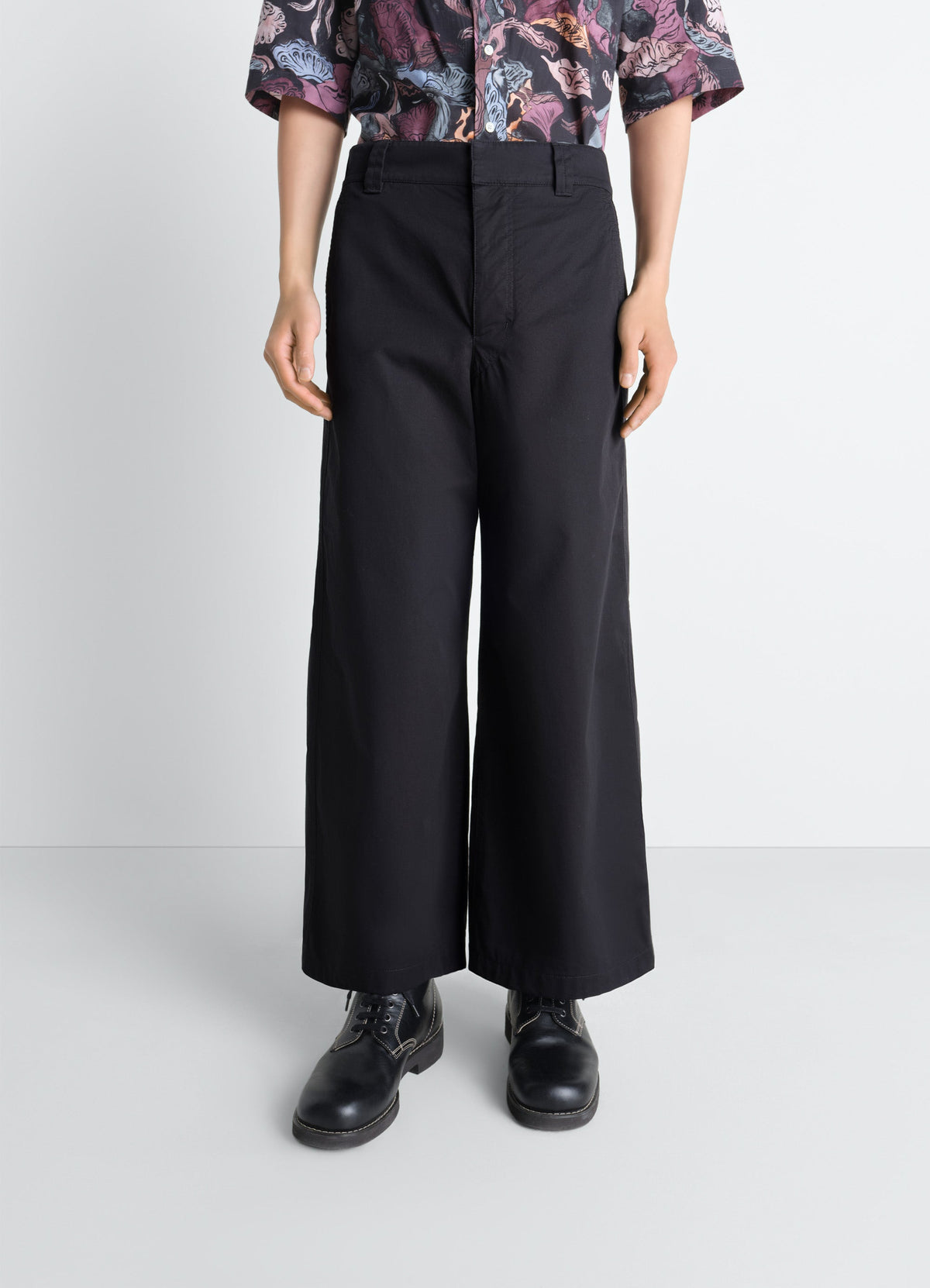 STRAIGHT FIT PANTS IN LIGHT COTTON TWILL