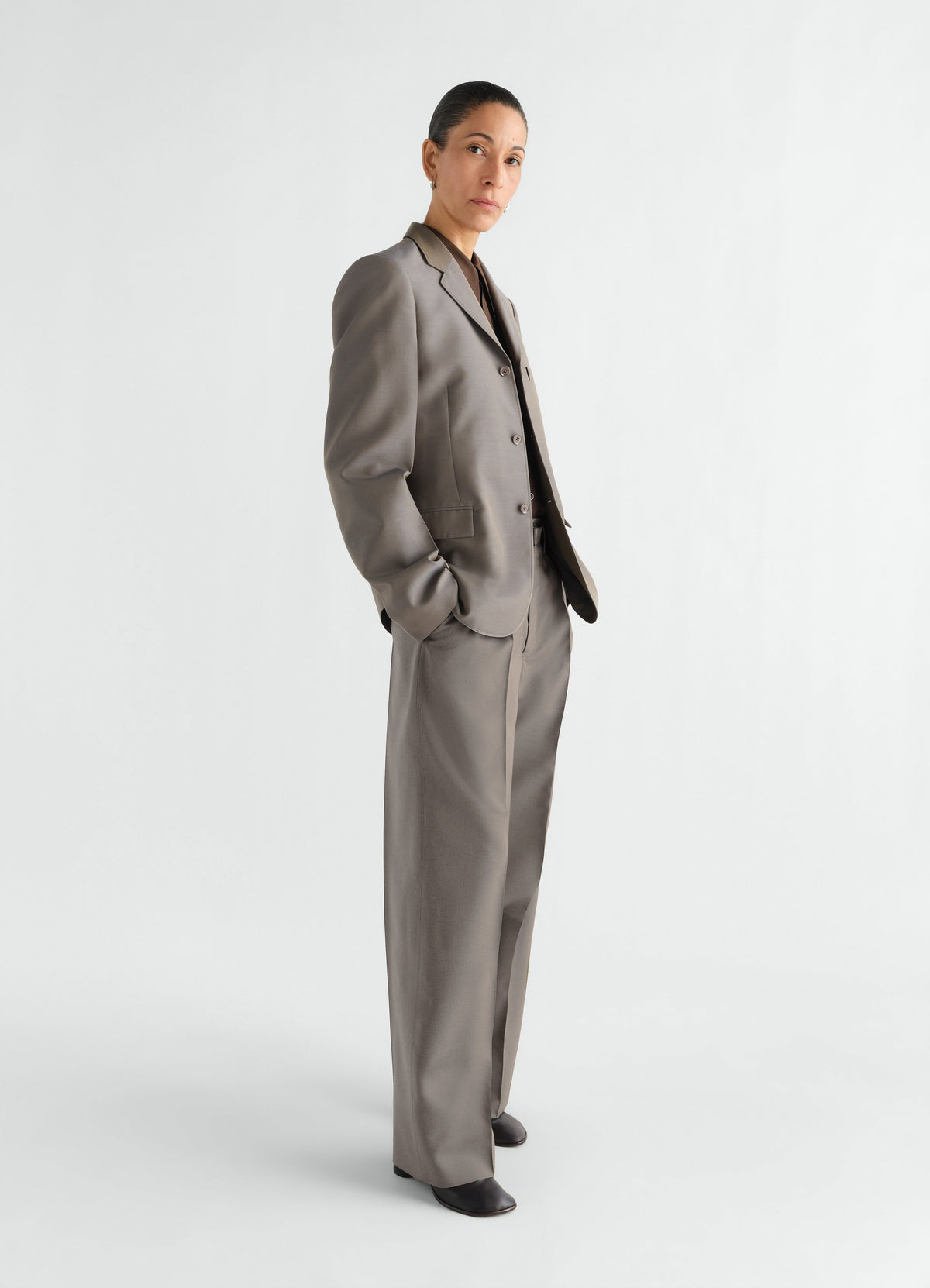 PANTALON LARGE À PLIS EN TOILE DE LAINE ET MOHAIR