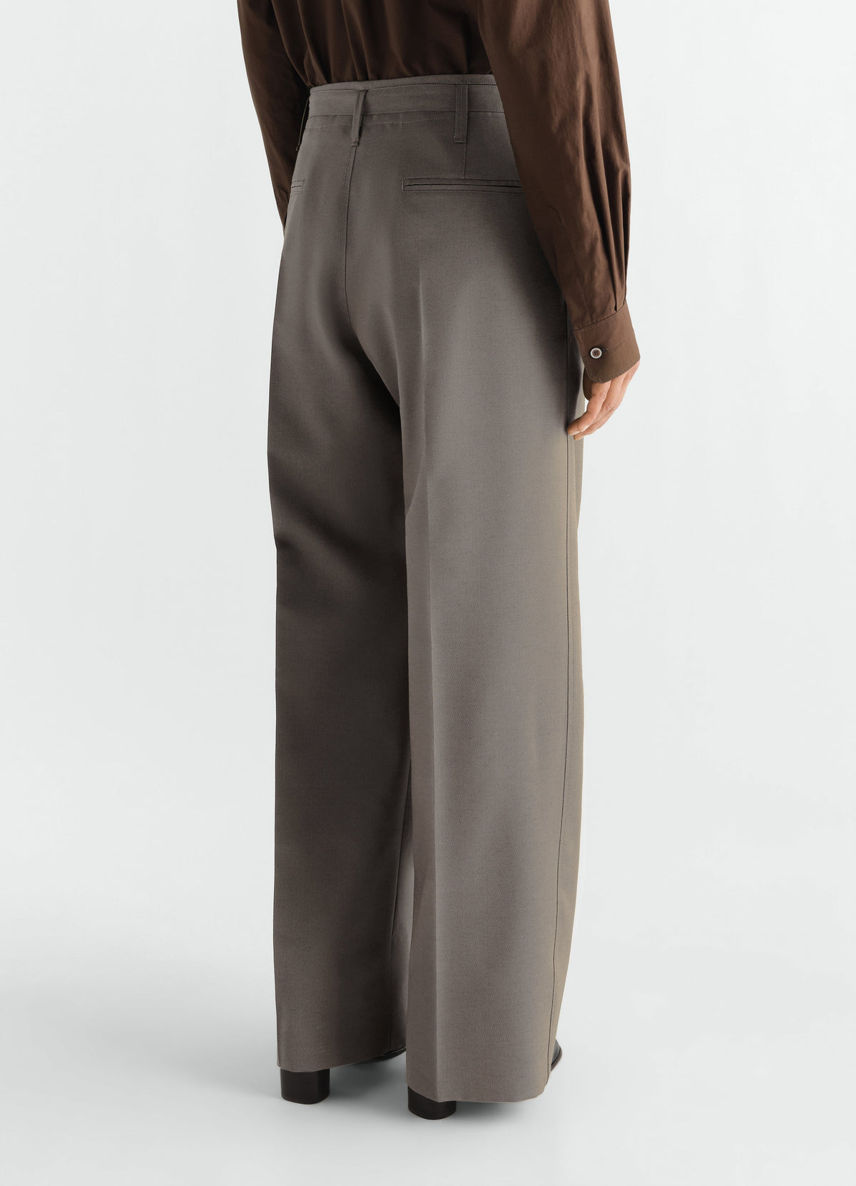 PANTALON LARGE À PLIS EN TOILE DE LAINE ET MOHAIR