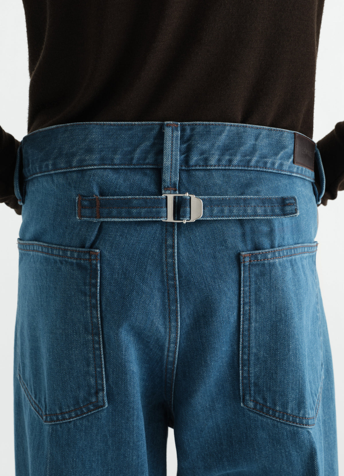 STRAIGHT LEG 5 POCKETS IN INDIGO SELVEDGE DENIM