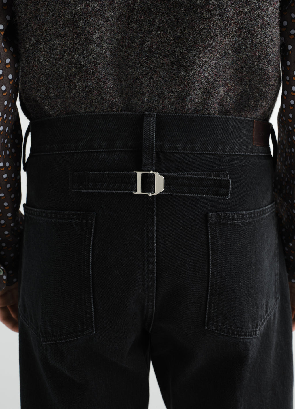 STRAIGHT LEG 5 POCKETS IN BLACK SELVEDGE DENIM