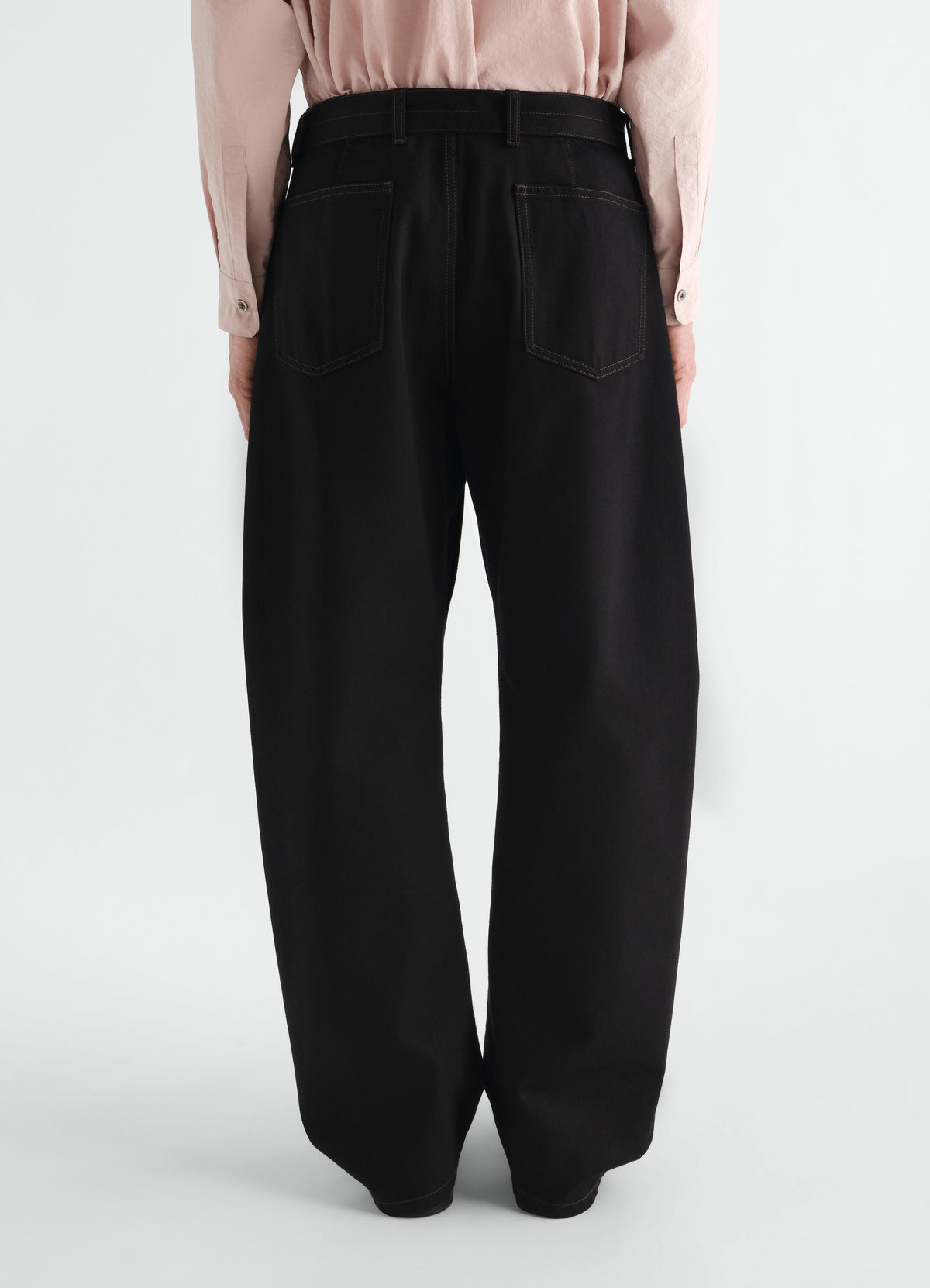 PANTALON CEINTURÉ TWISTED EN DENIM NOIR ÉPAIS