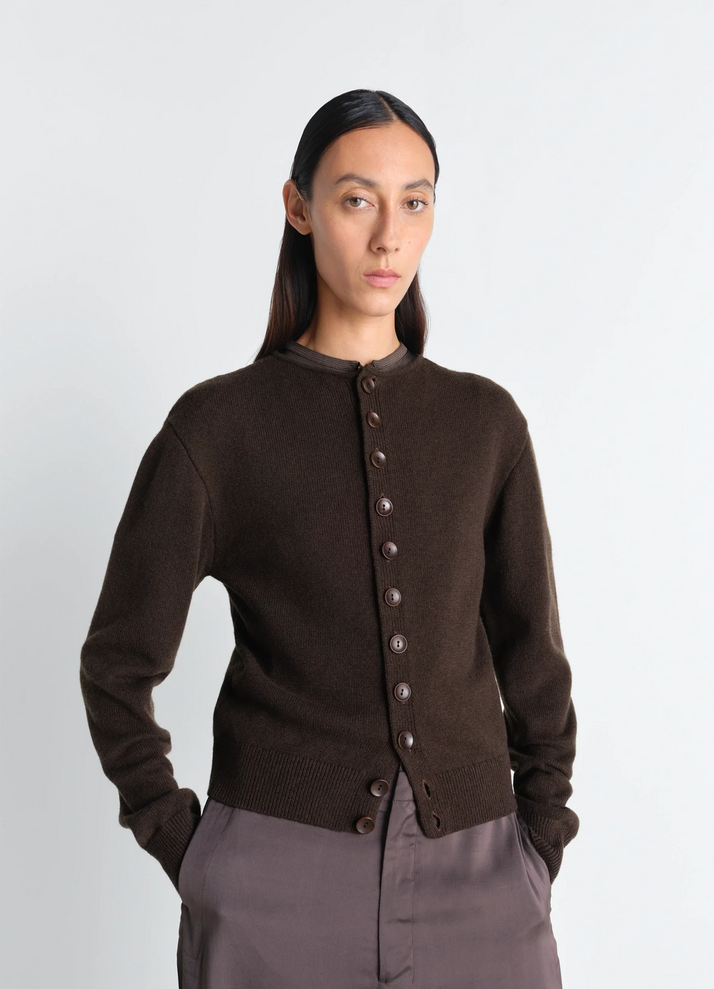 PULL BOUTONNÉ RÉVERSIBLE EN LAINE ET CACHEMIRE