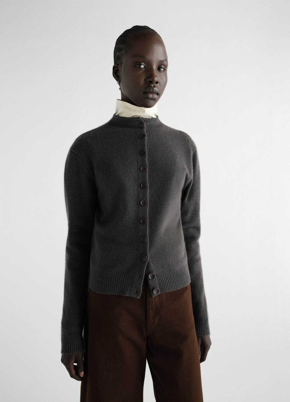 REVERSIBLE BUTTONED SWEATER IN CASHMERE