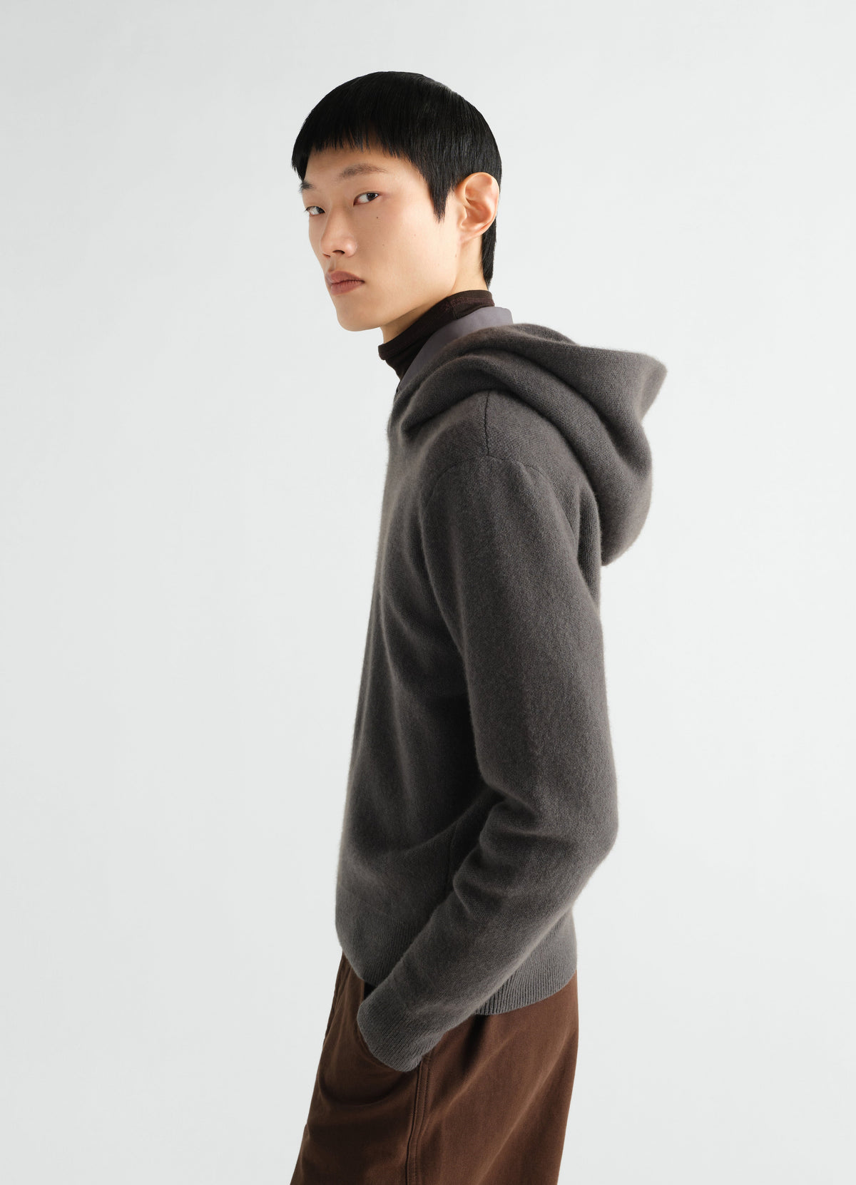 PULL À CAPUCHE EN CACHEMIRE