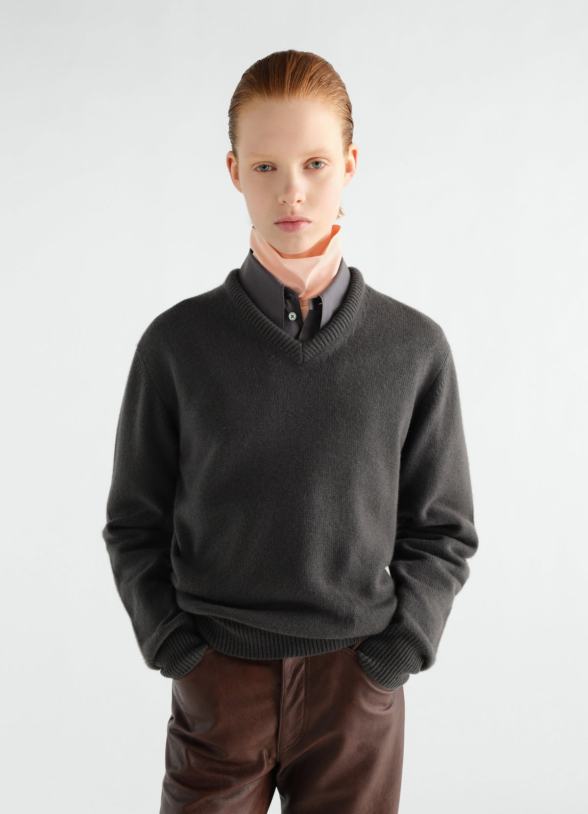 PULL COL EN V EN CACHEMIRE