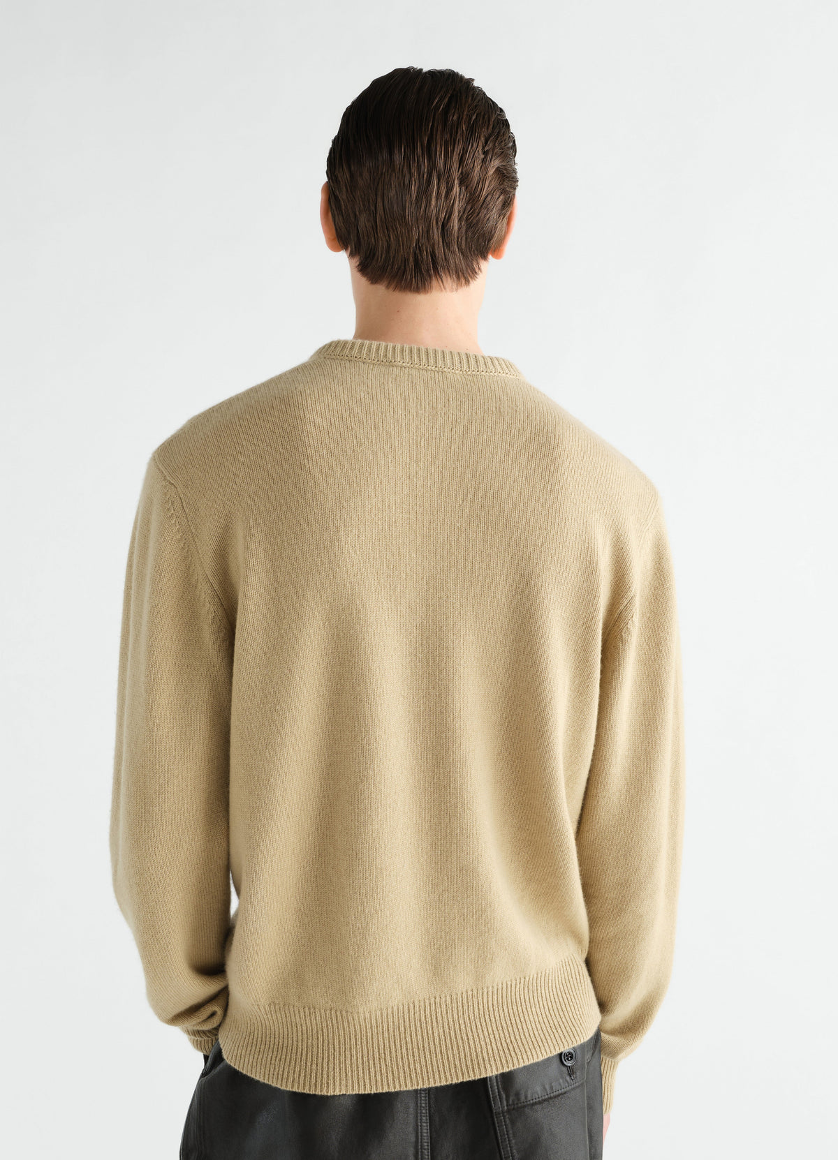V-NECK SWEATER IN CASHMERE