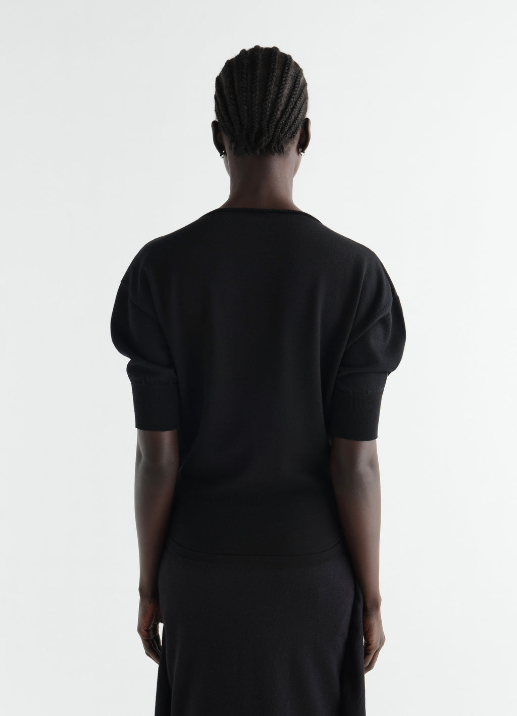SHORT SLEEVE SWEATER IN FINE MERINO WOOL