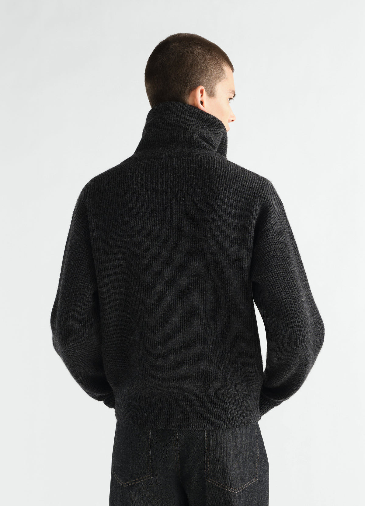 CARDIGAN ZIPPÉ EN LAINE VIERGE