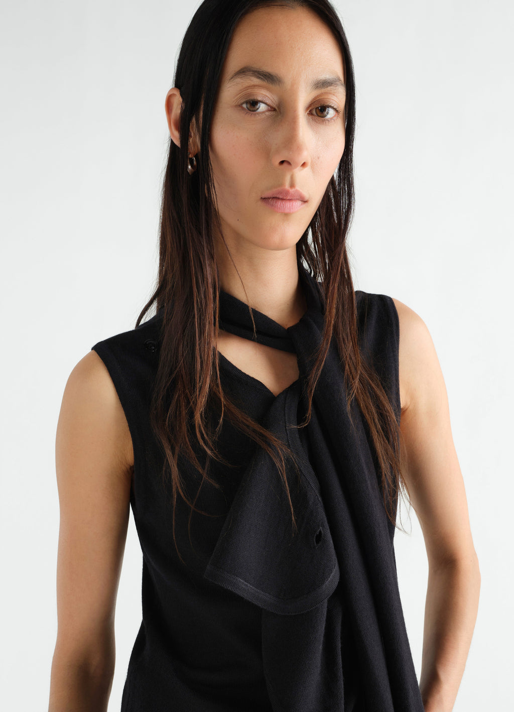 ASYMMETRICAL VEST IN MERINO BLEND