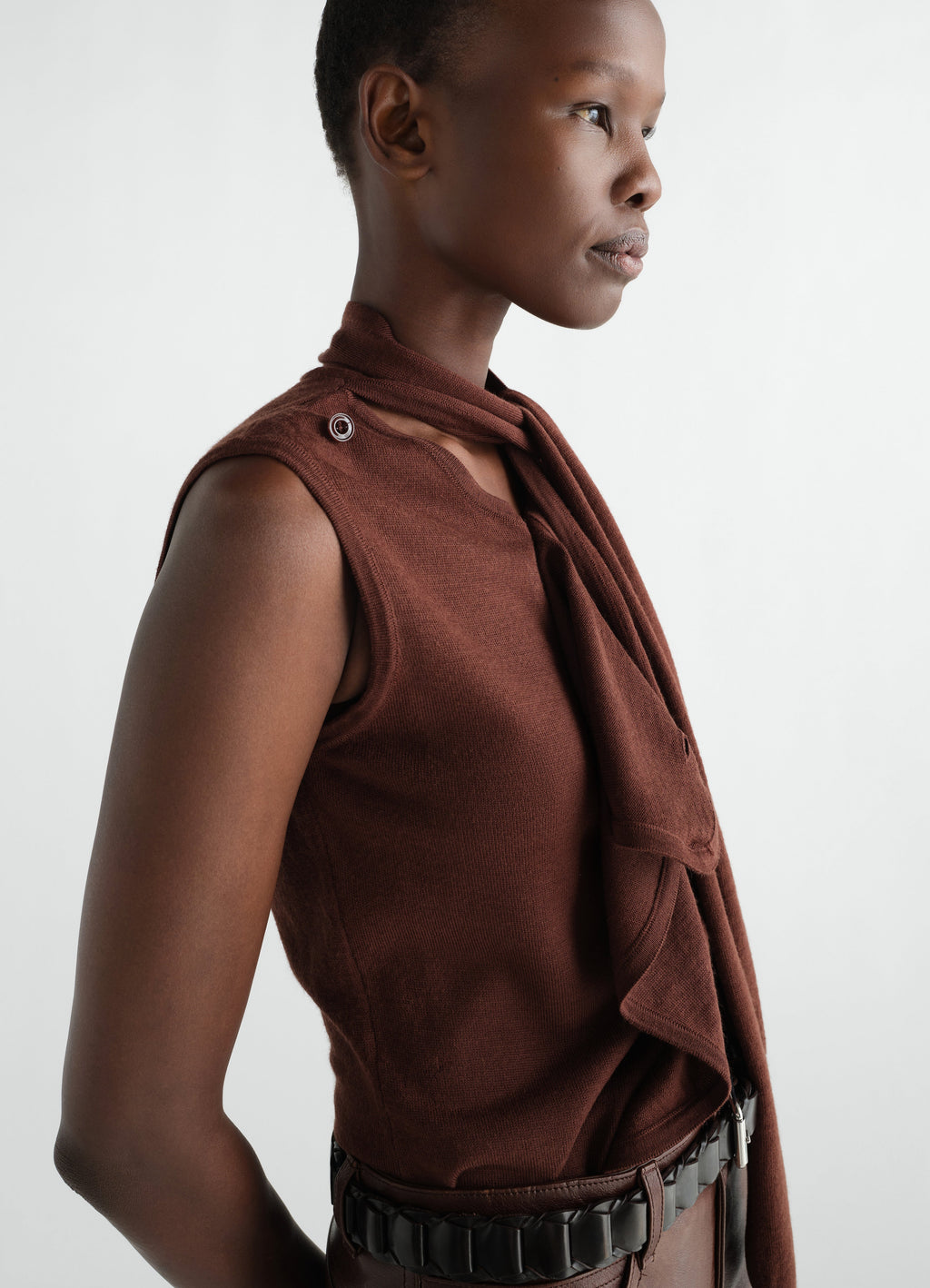 ASYMMETRICAL VEST IN MERINO BLEND