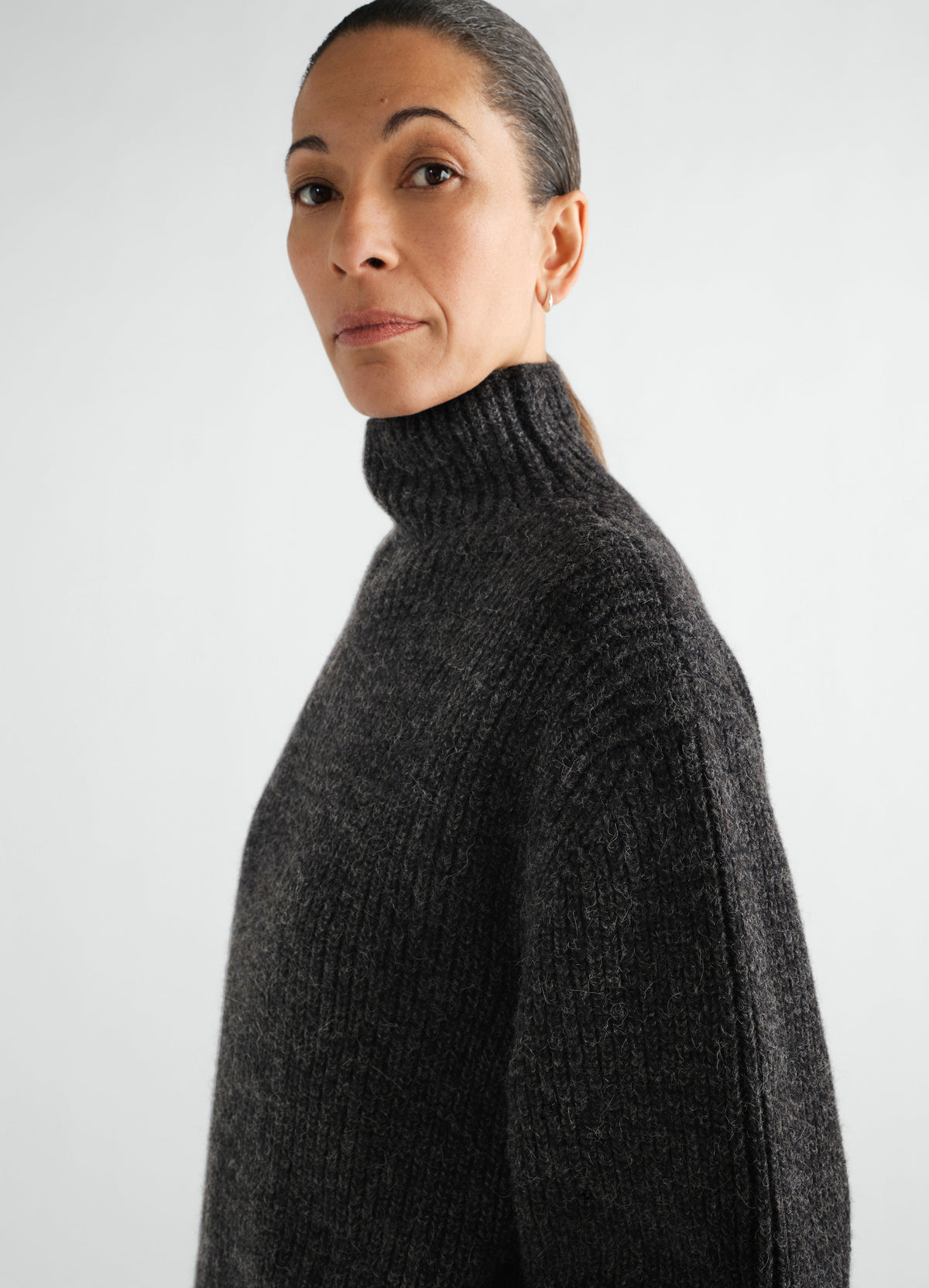 HIGH NECK SWEATER IN YAK ALPACA