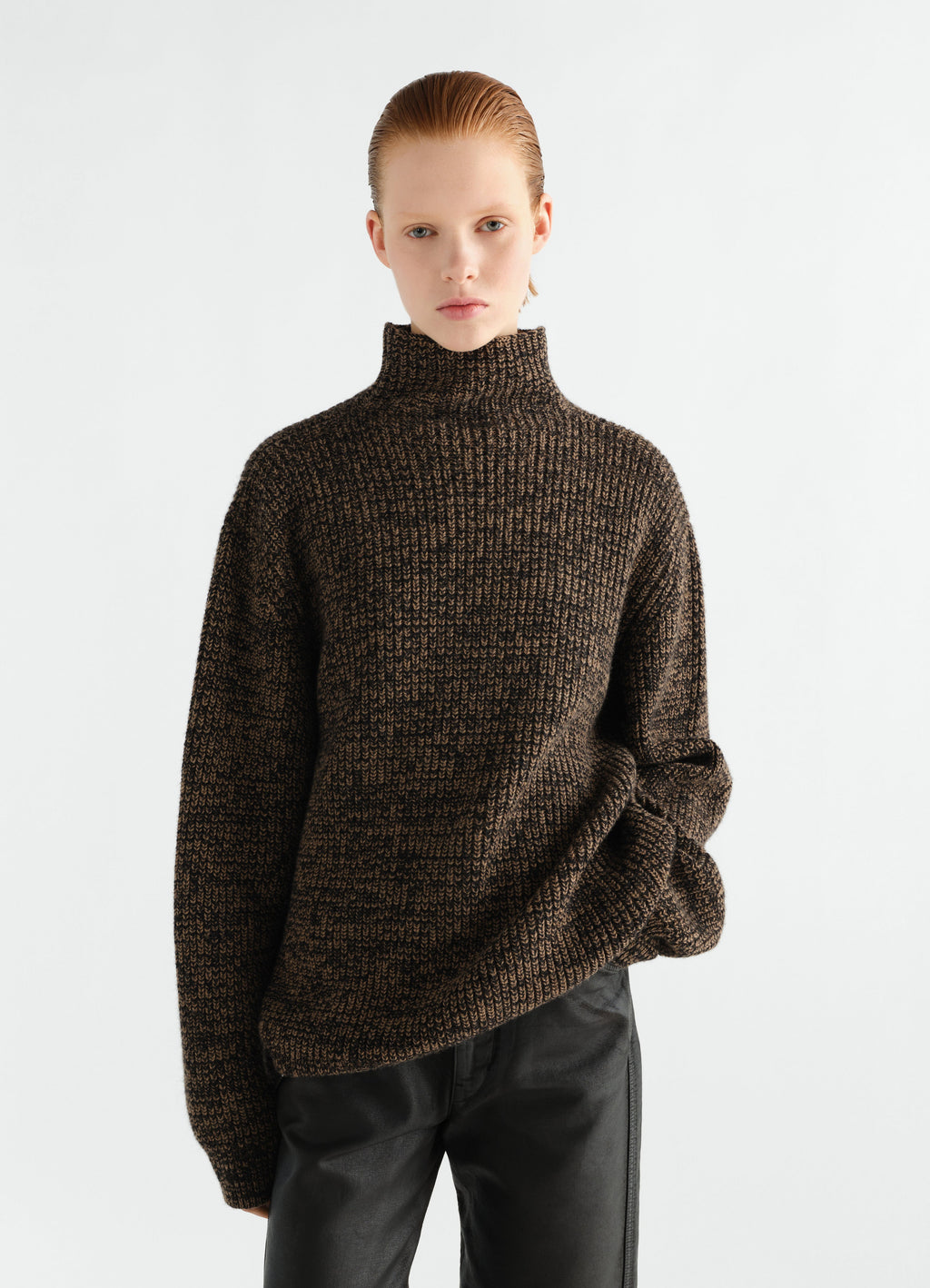 PULL À COL MONTANT EN LAINE DE YAK ET ALPAGA