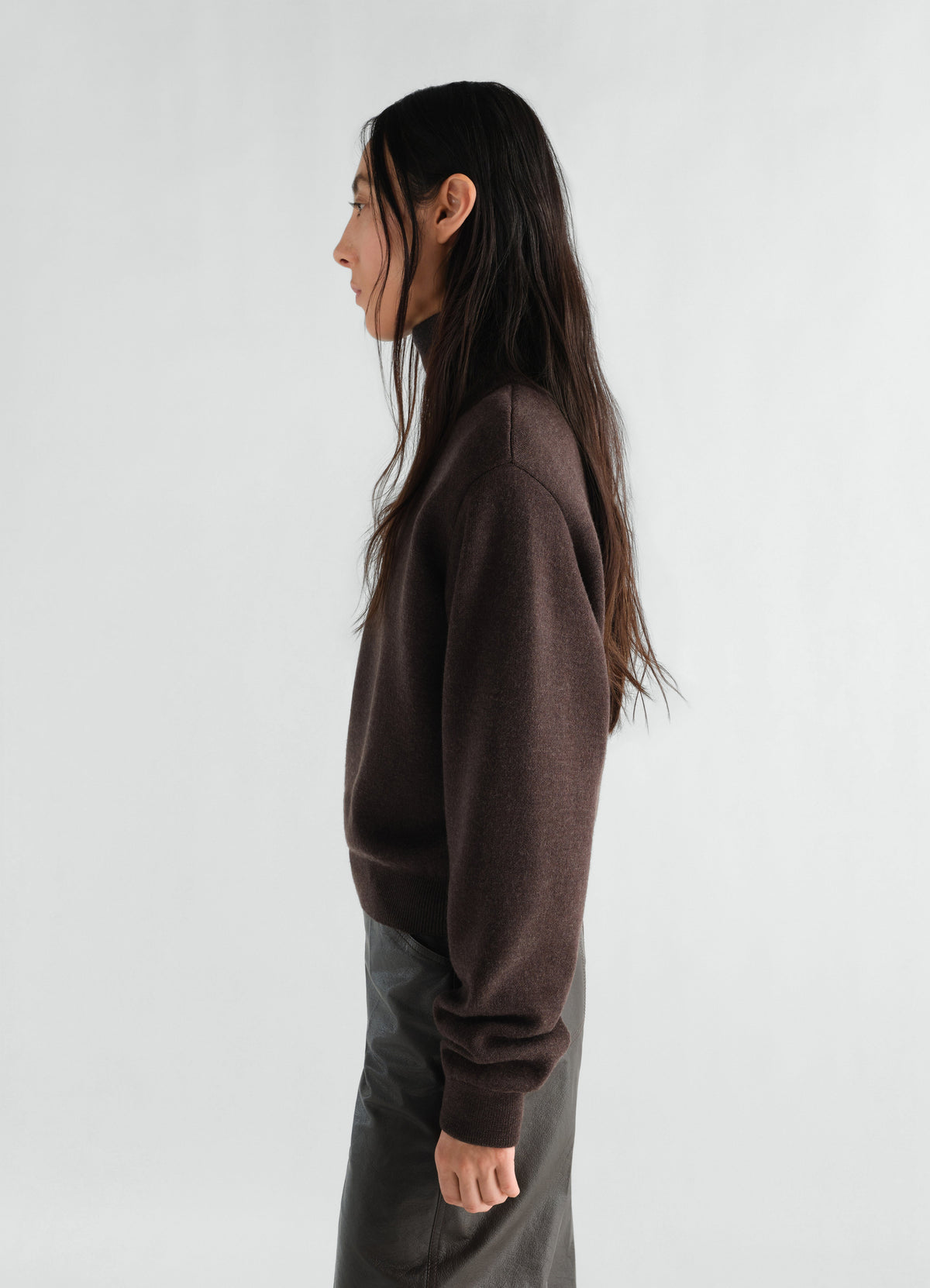 SHORT SWEATSHIRT IN FELTED MERINO WOOL