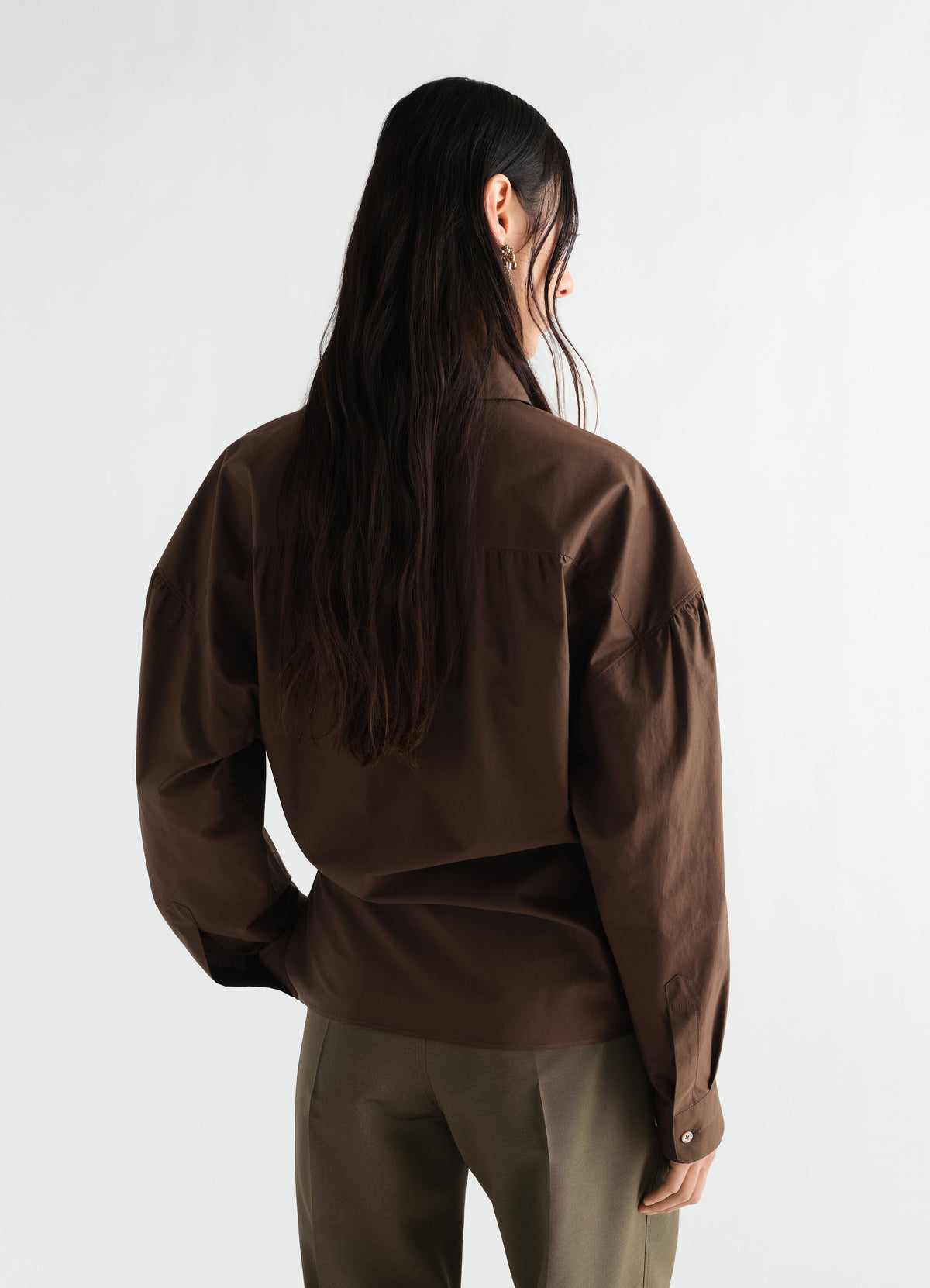 STRAIGHT COLLAR TWISTED SHIRT IN WASHED COTTON SILK