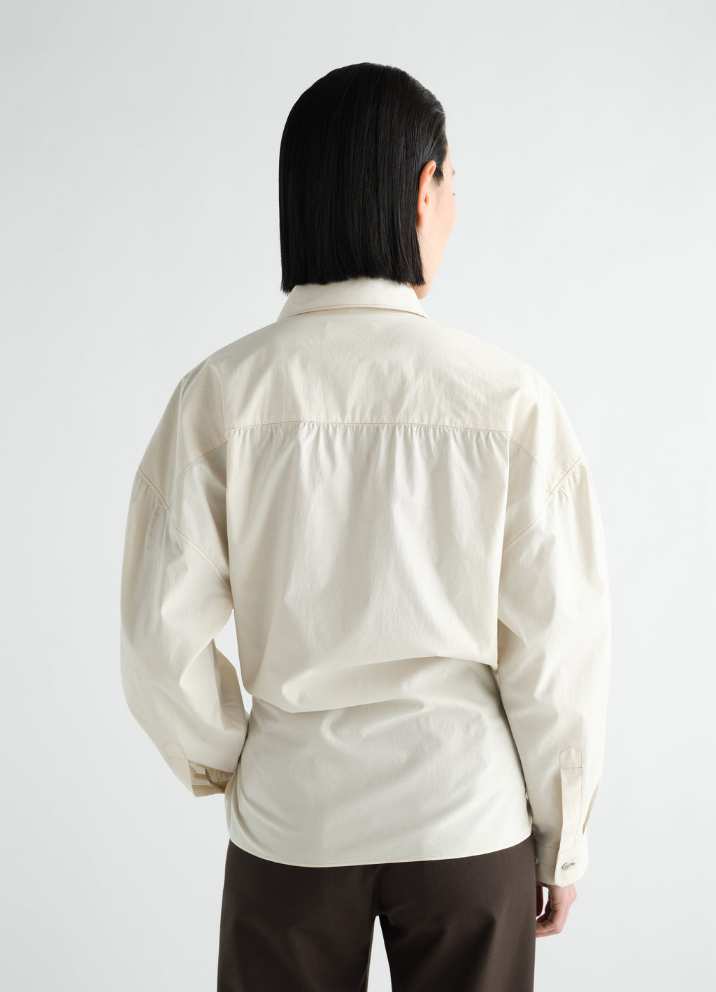CHEMISE À COL DROIT ET TORSADÉ EN SOIE ET COTON LAVÉ