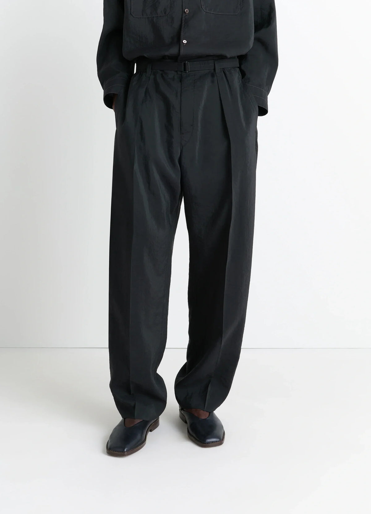 CHEMISE À COL CONVERTIBLE EN SOIE SÈCHE
